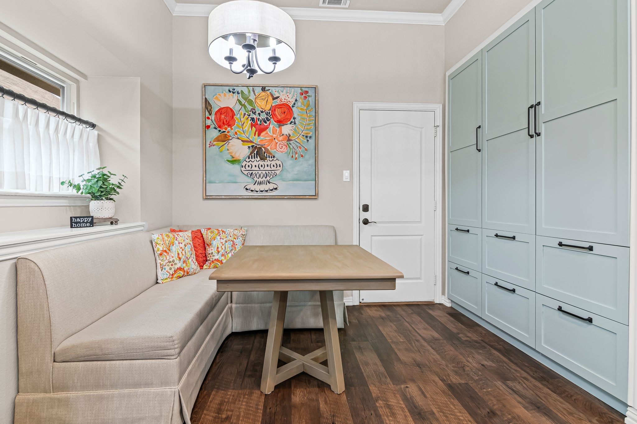 207 Fountainview Drive