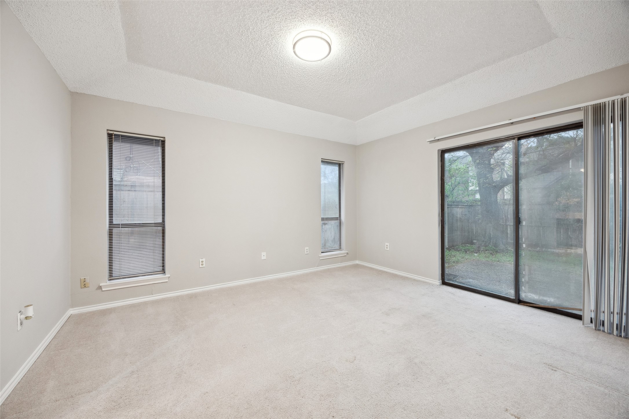 3632 Country Club Drive W