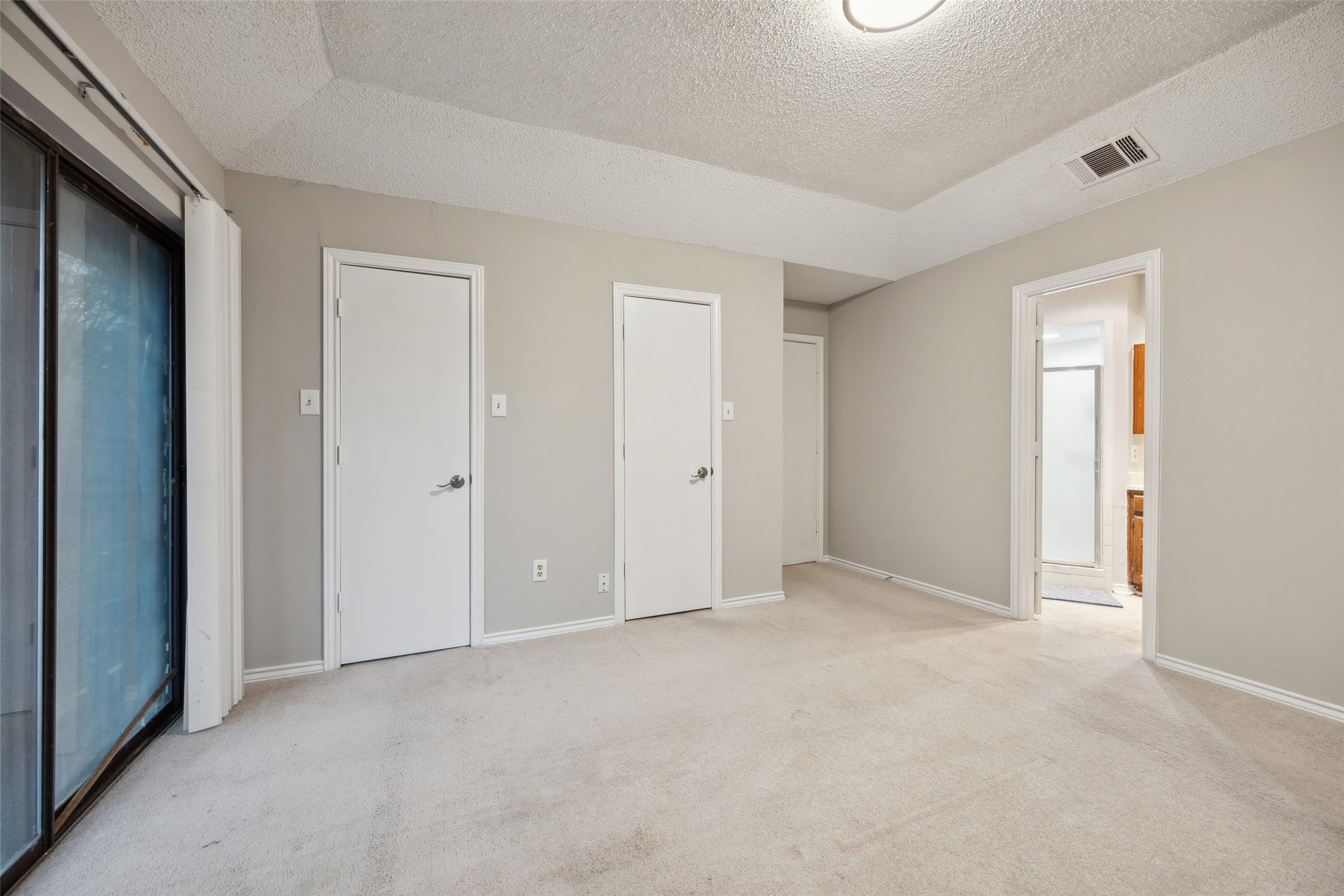 3632 Country Club Drive W