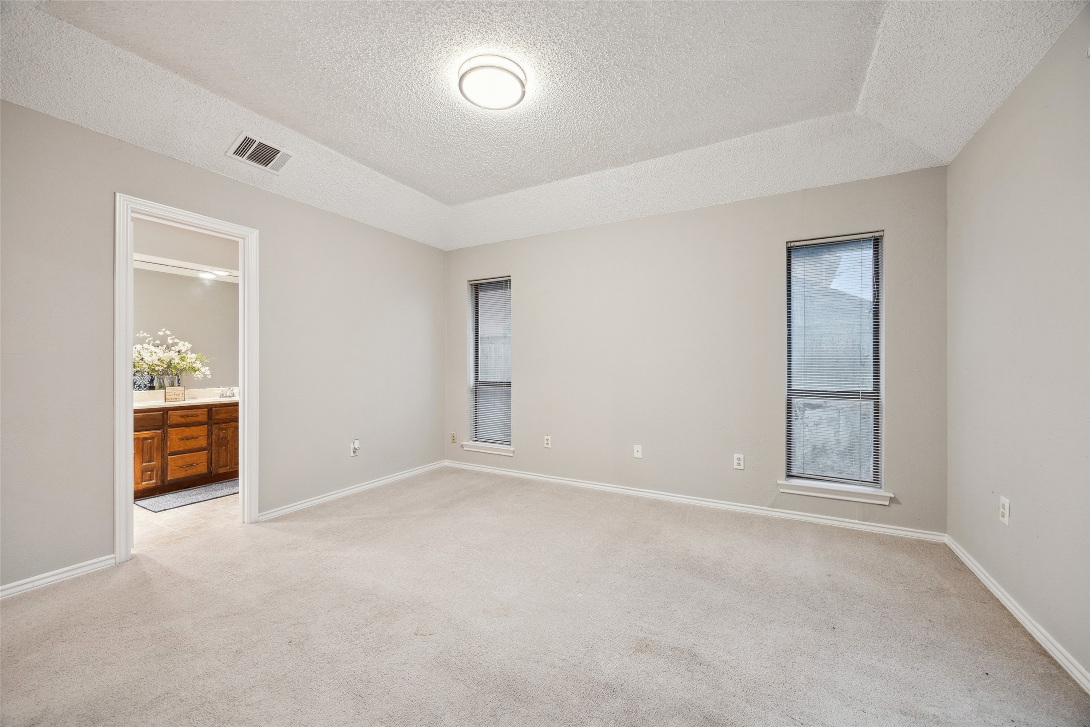 3632 Country Club Drive W