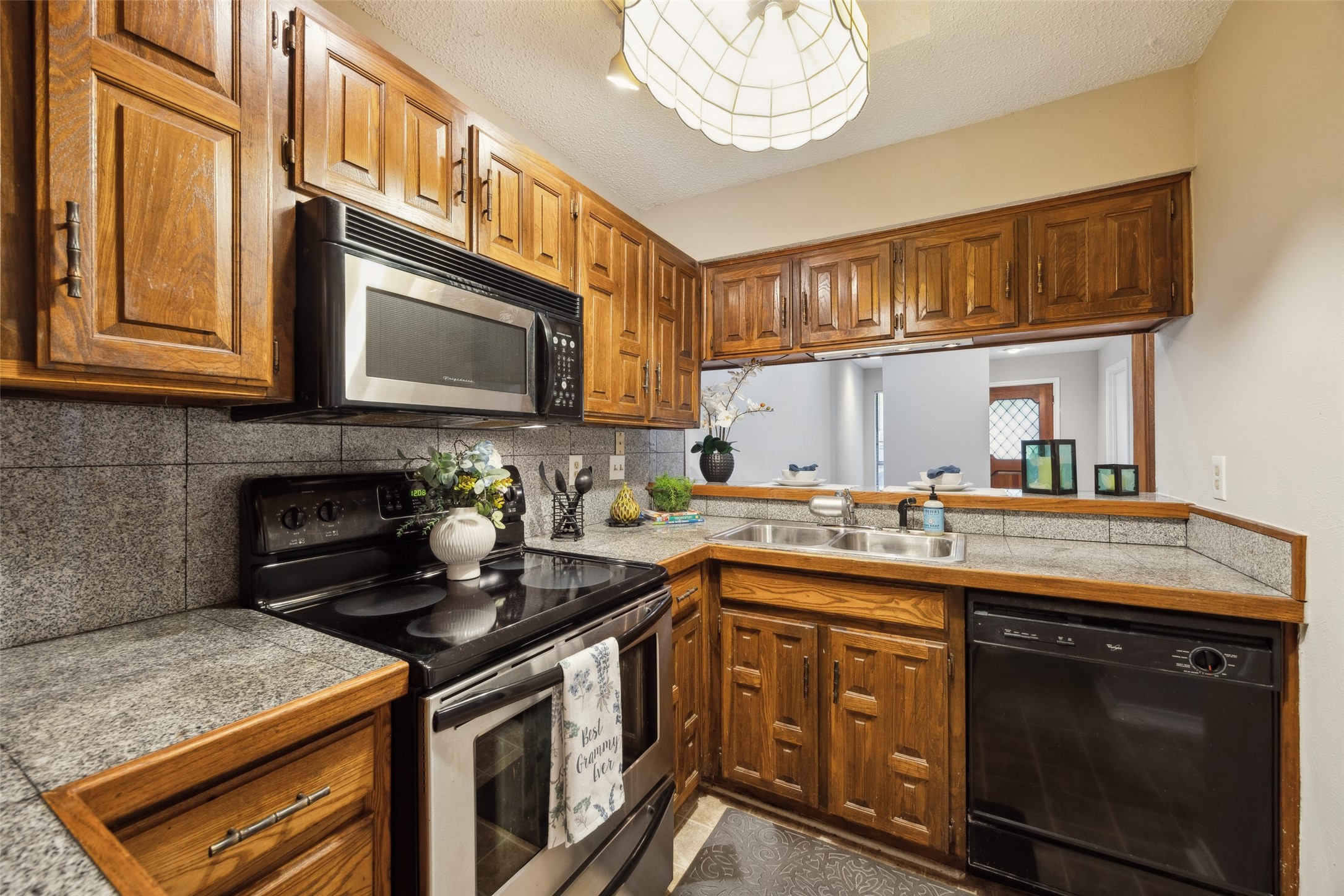 3632 Country Club Drive W