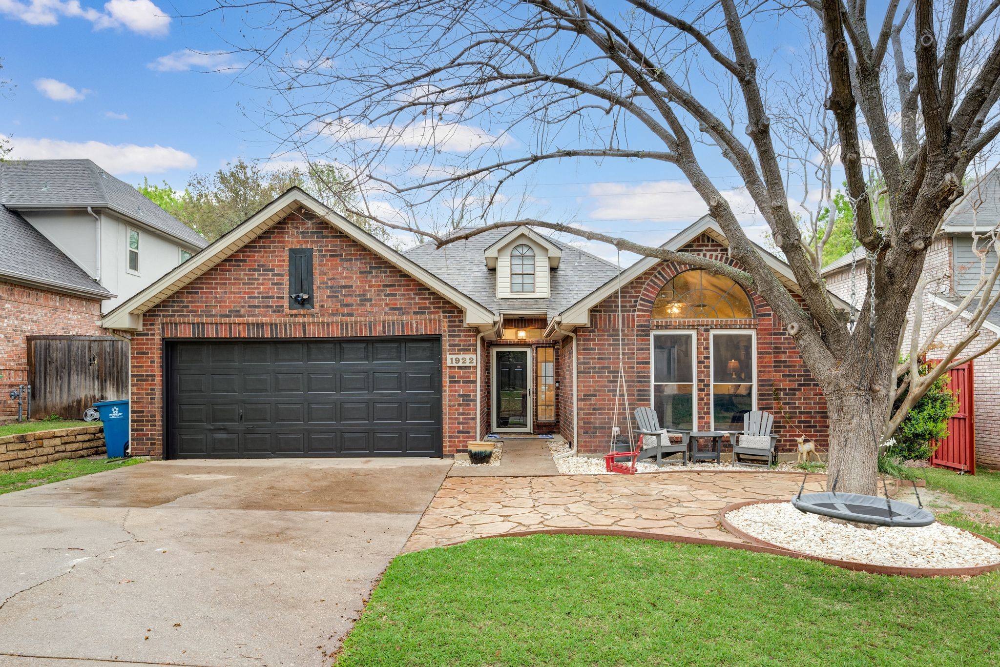 1922 Lilac Lane