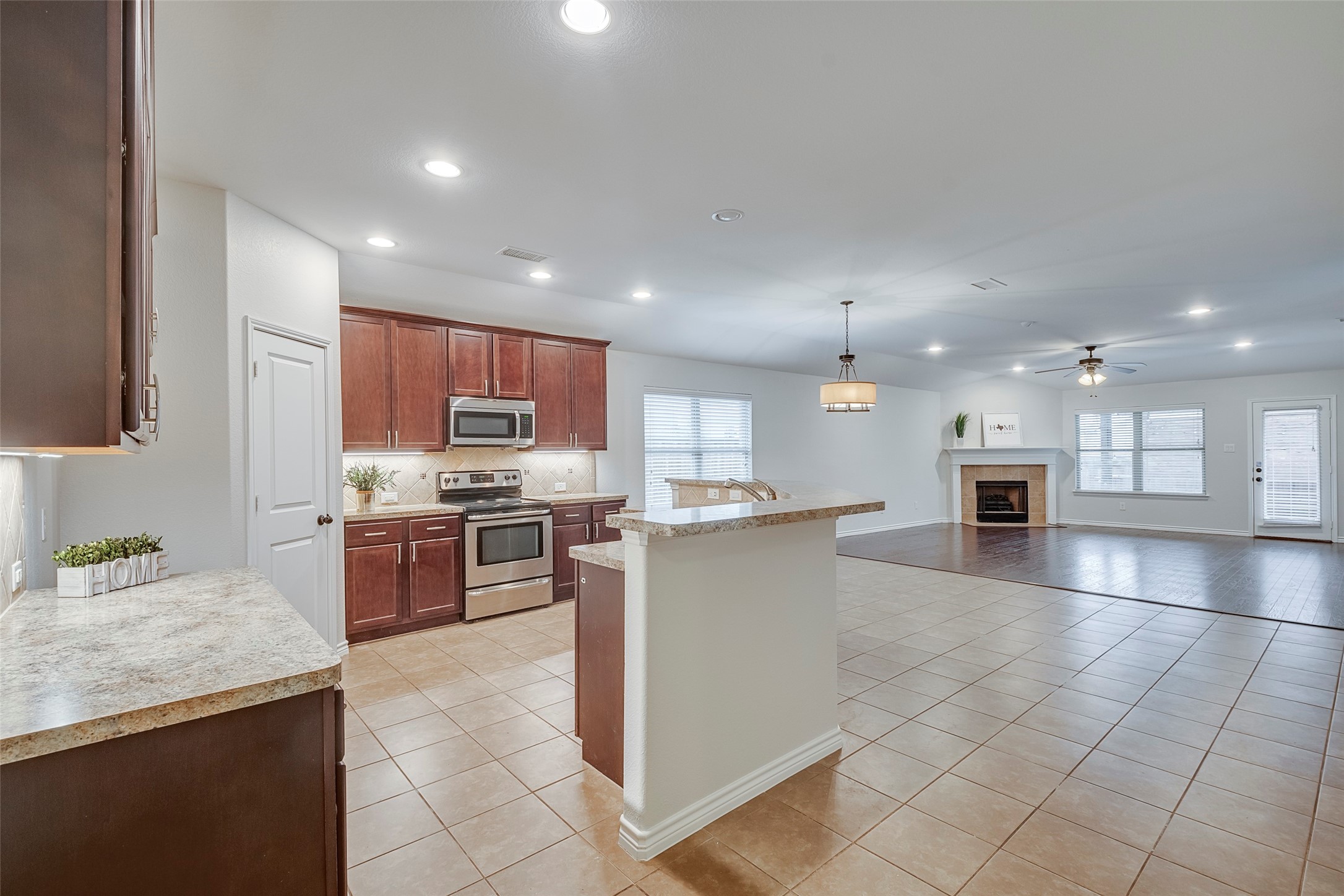 15036 Seventeen Lakes Boulevard