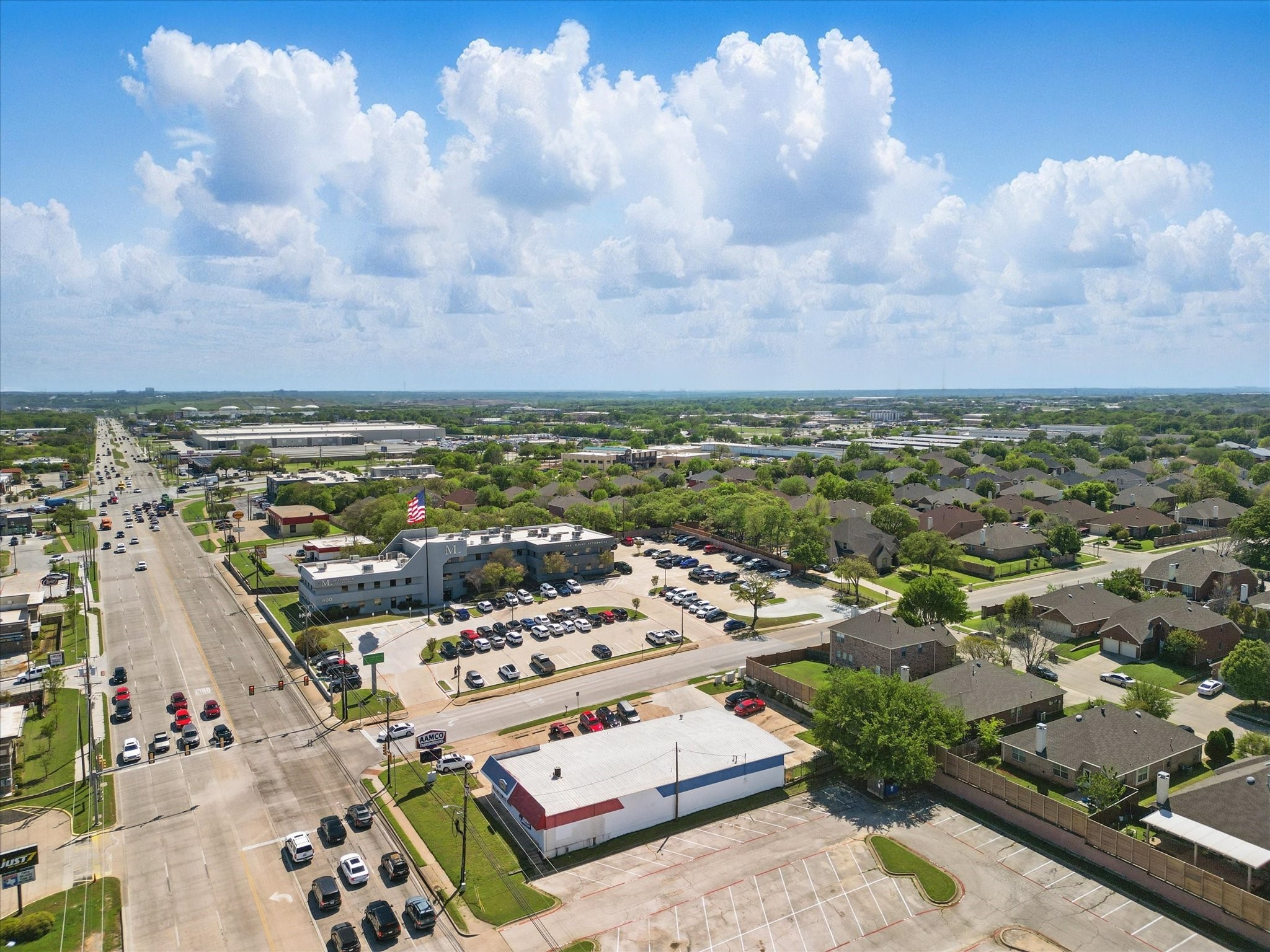 318 S Industrial Boulevard