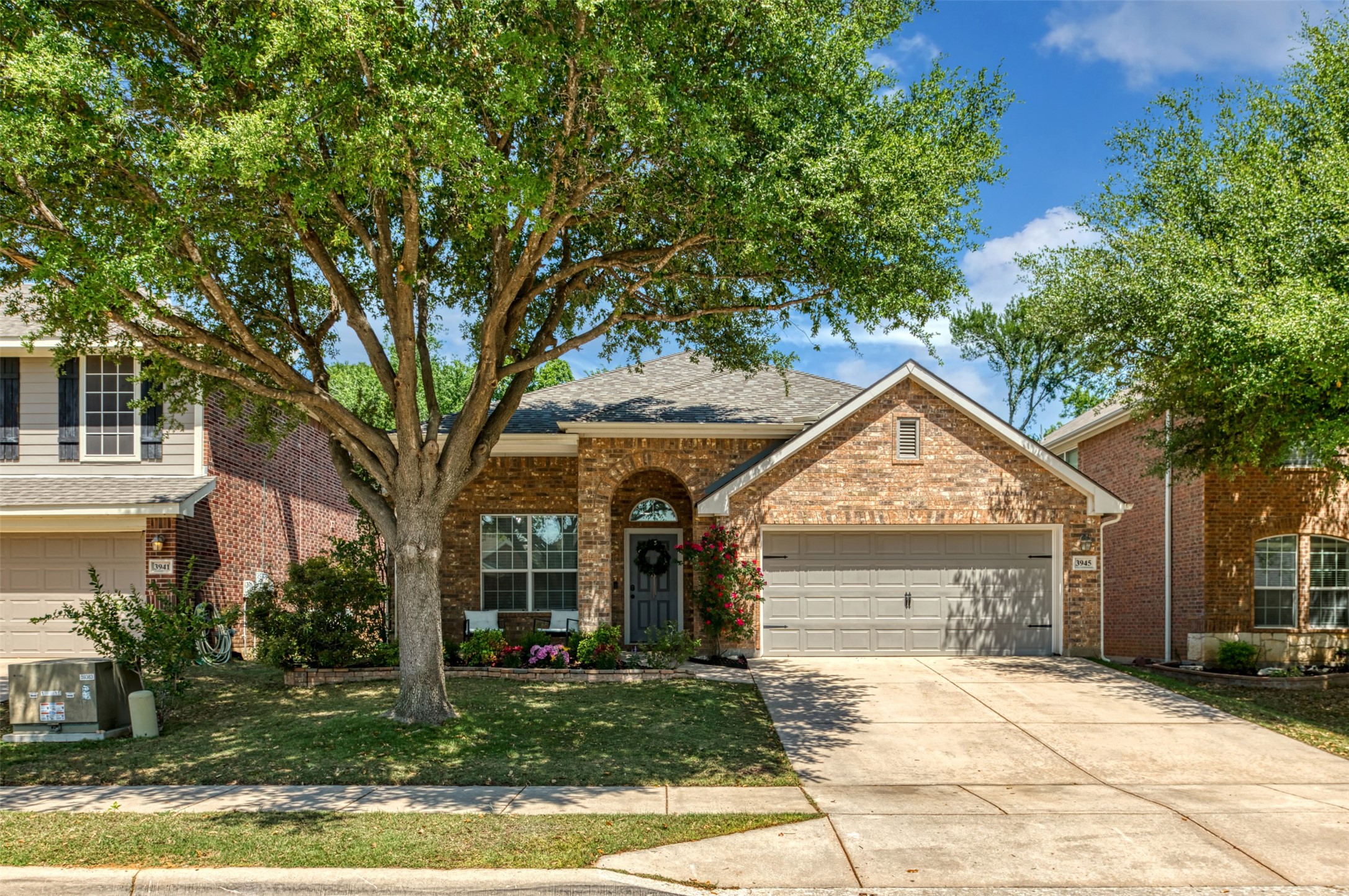 3945 Ringdove Way