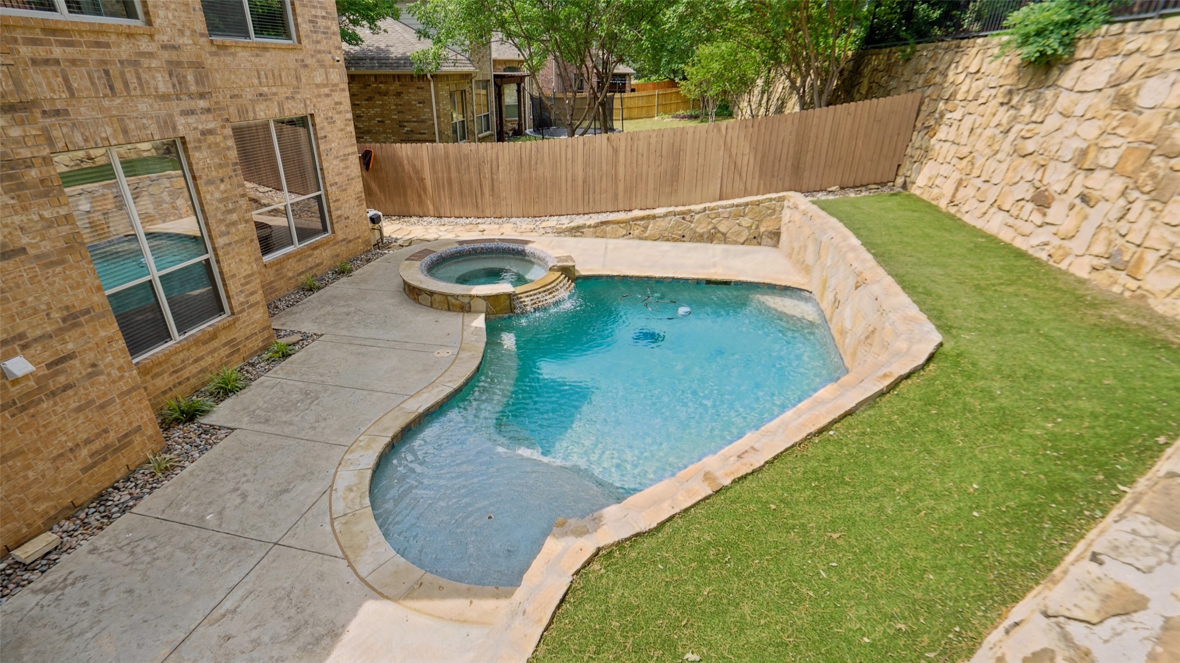 4921 Bob Wills Drive