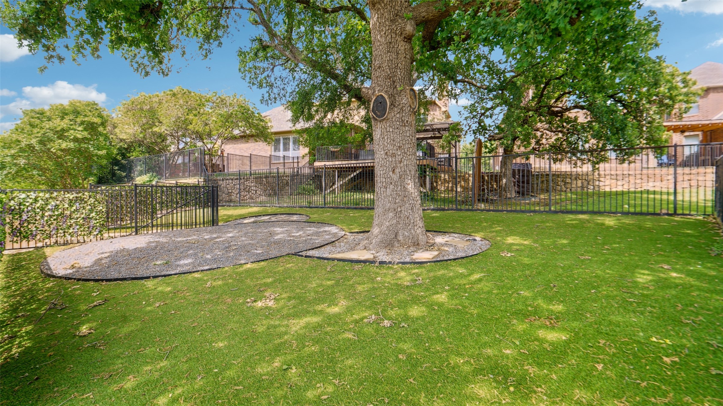 4921 Bob Wills Drive