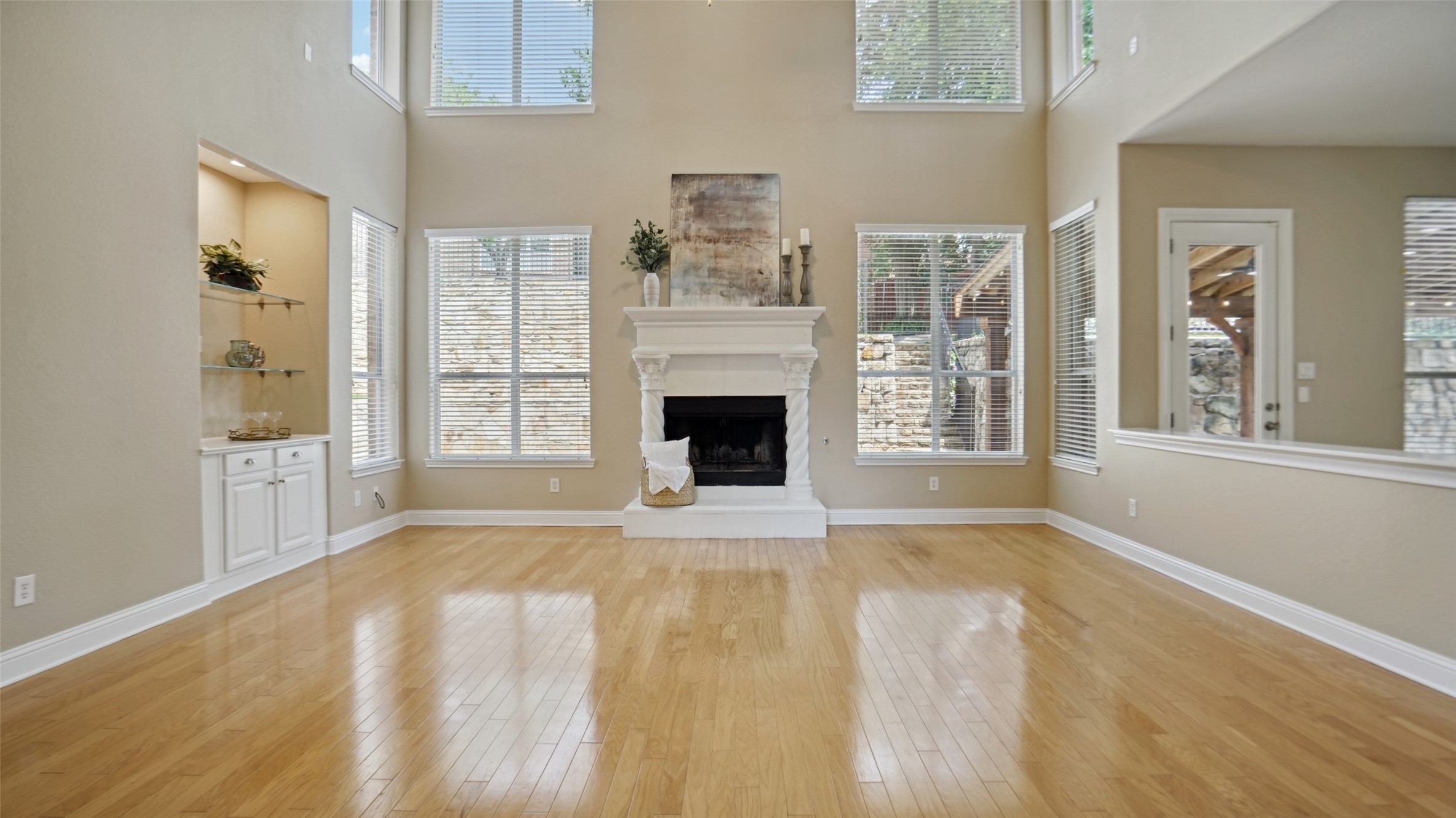 4921 Bob Wills Drive