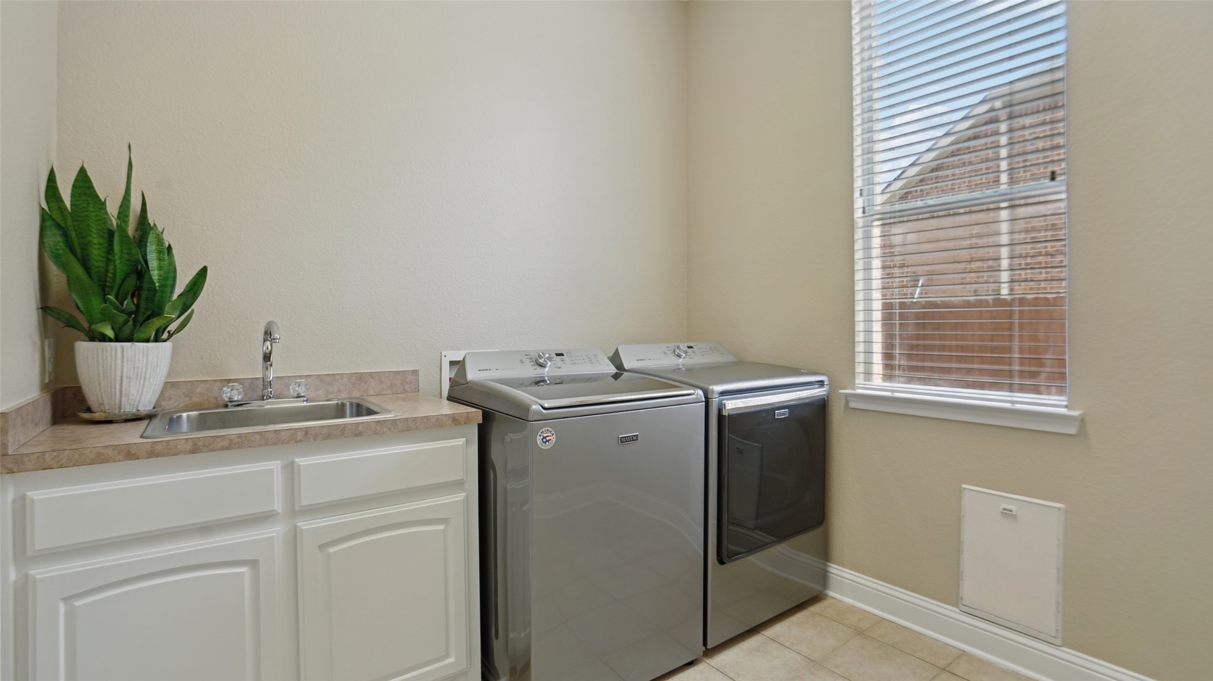 4921 Bob Wills Drive