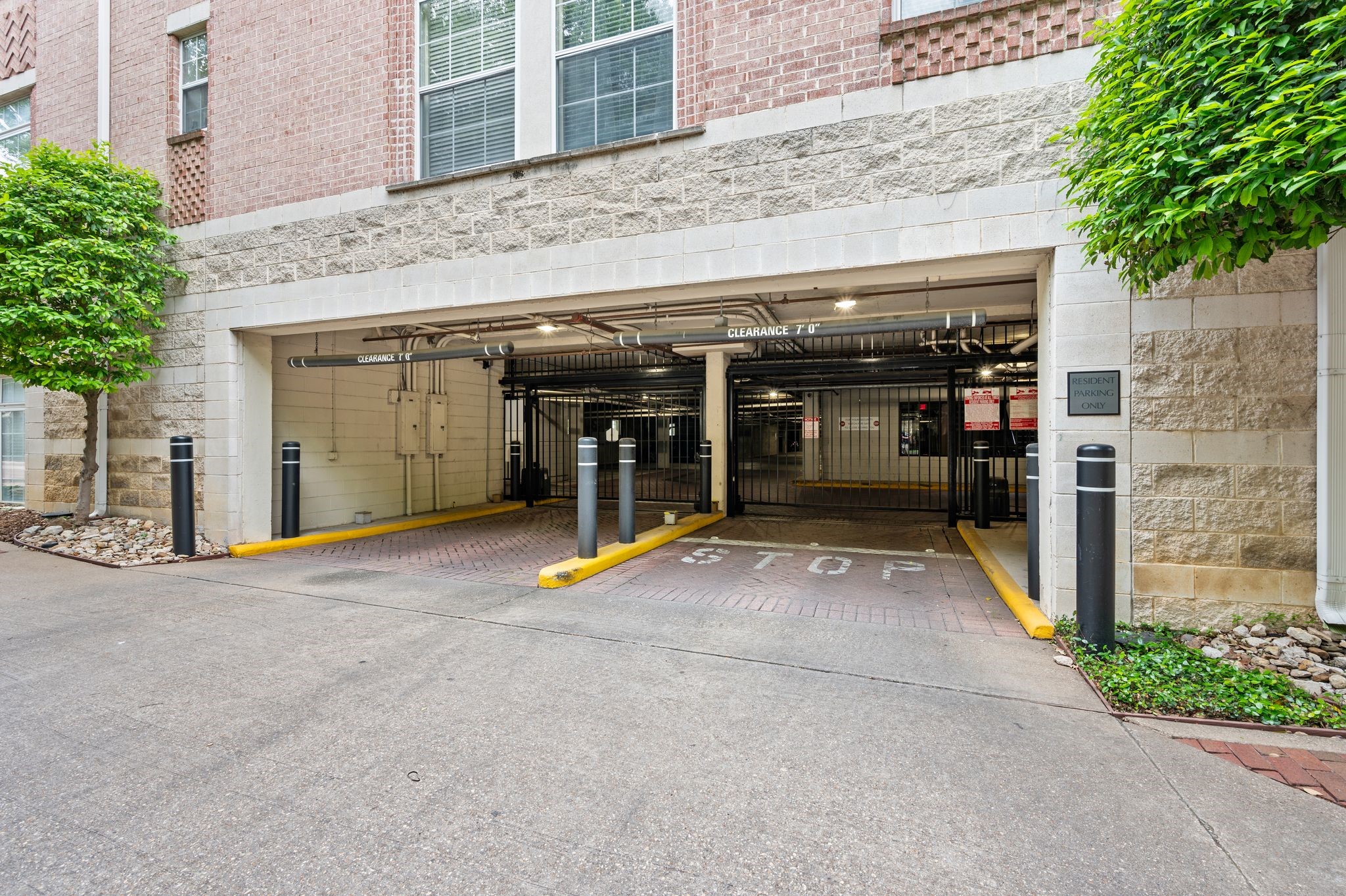 2305 Worthington Street 328