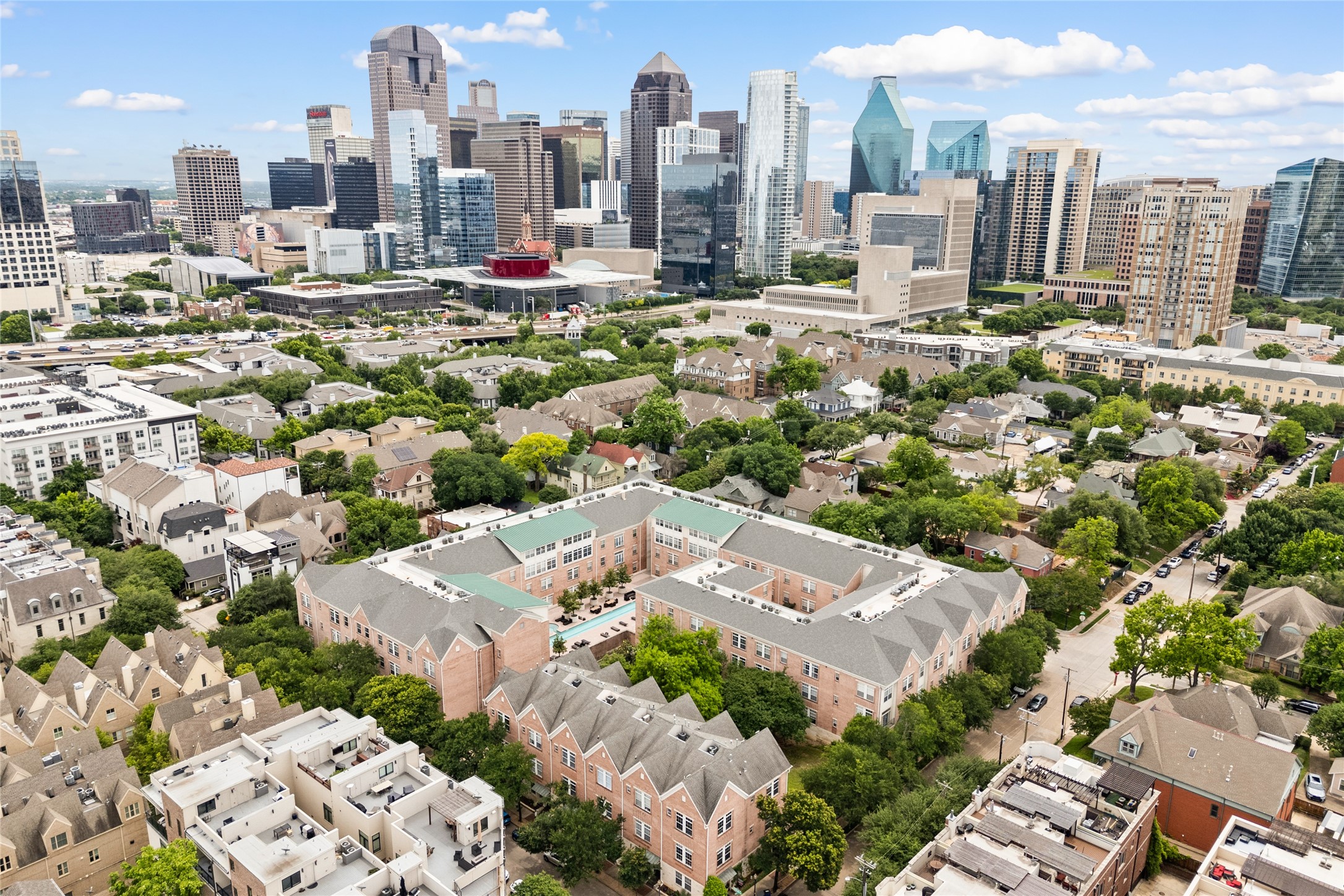 2305 Worthington Street 328