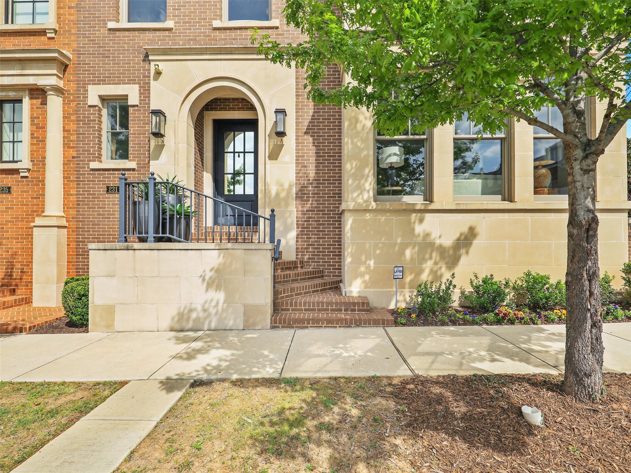 231 Park Ridge Boulevard