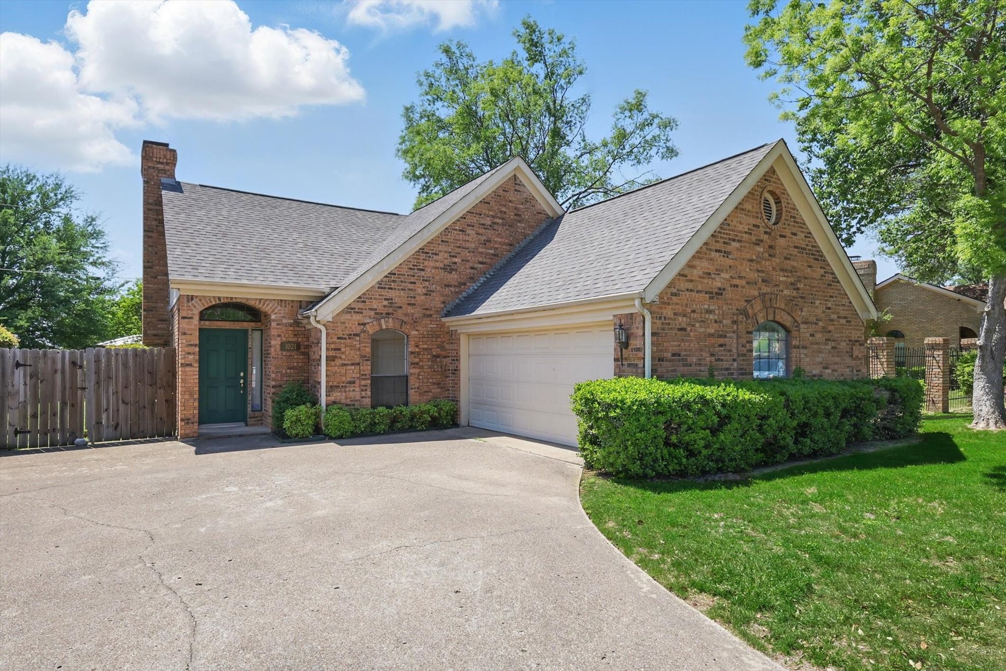 1021 Olde Towne Drive