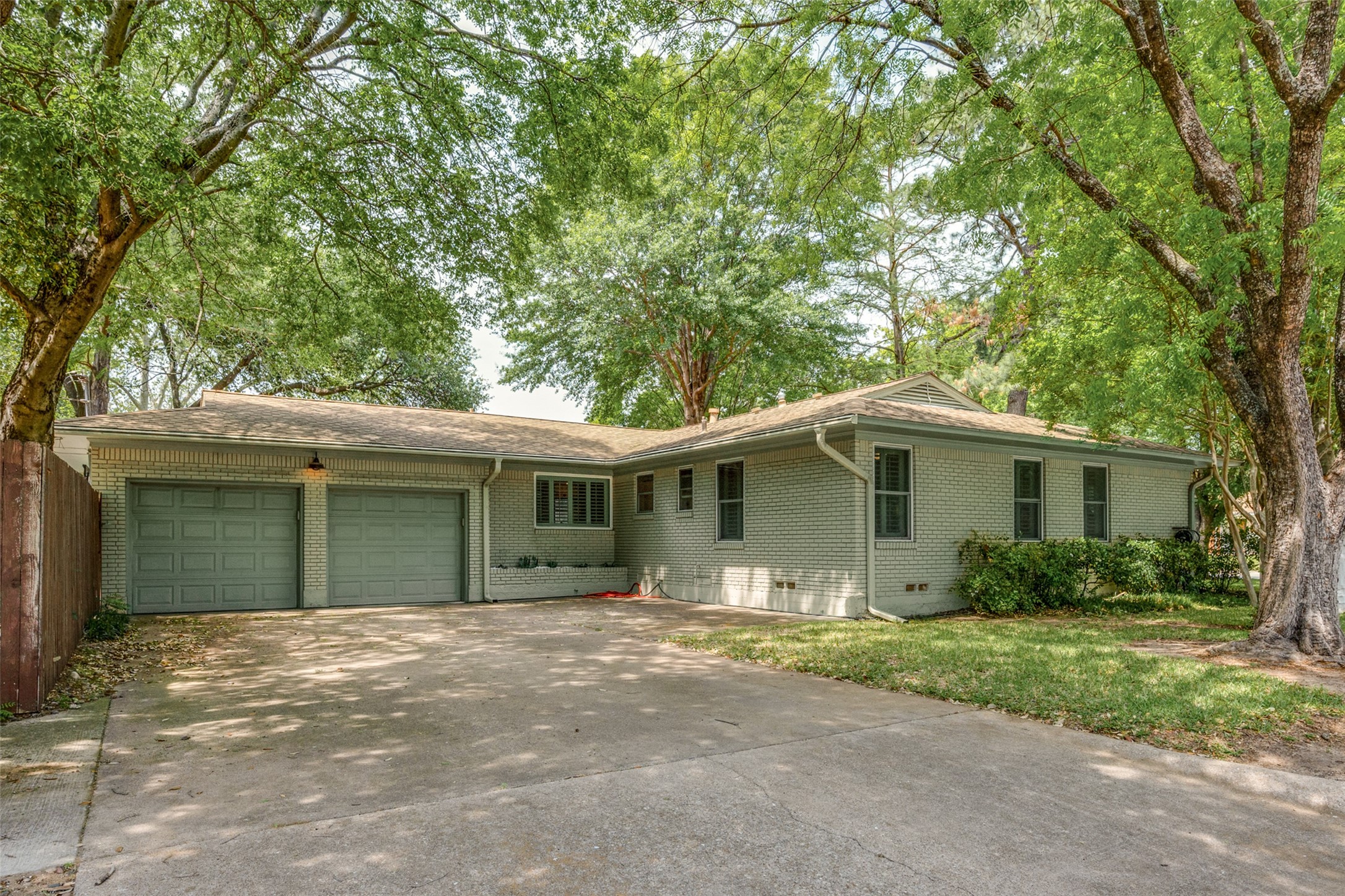 1400 W Tucker Boulevard