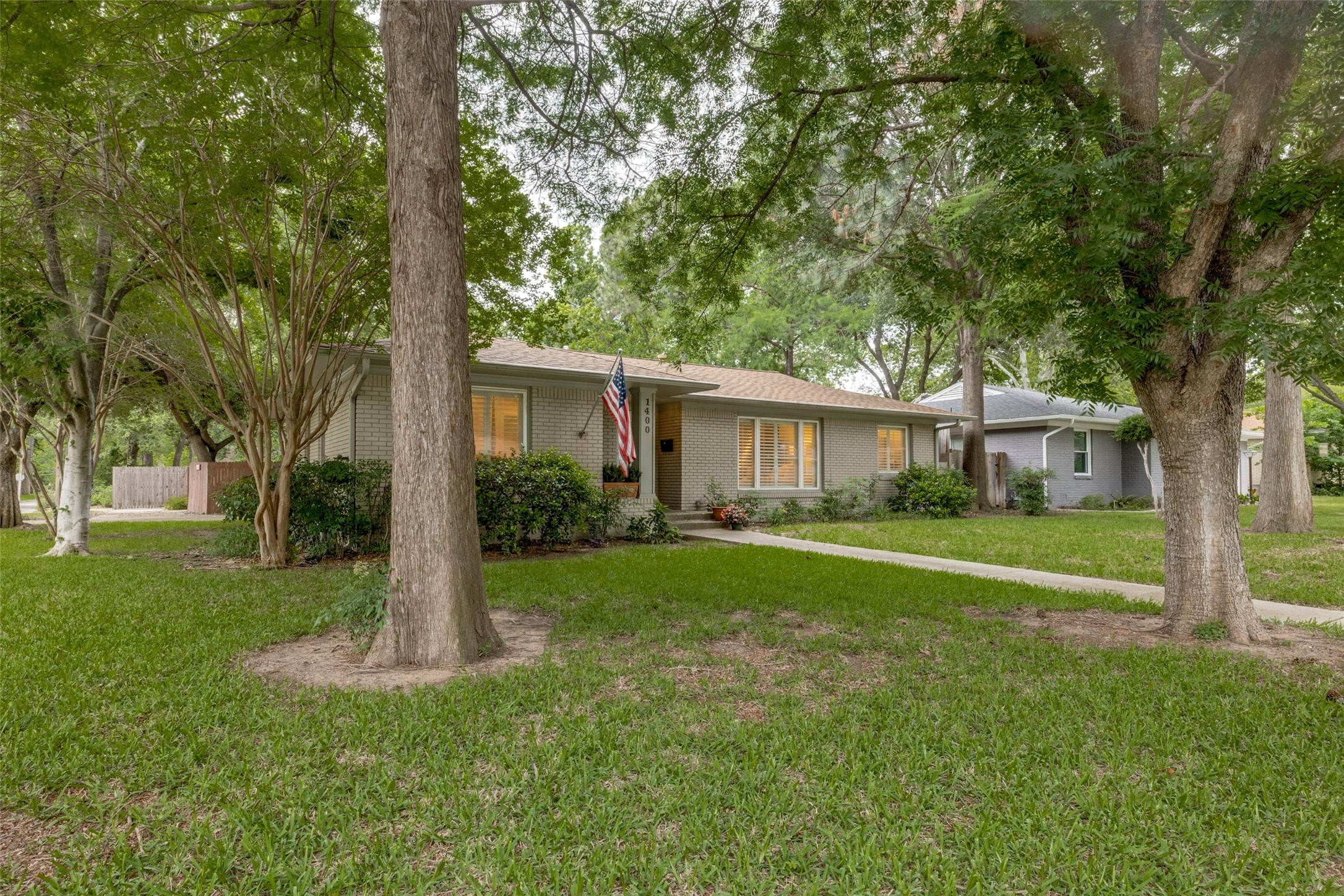 1400 W Tucker Boulevard