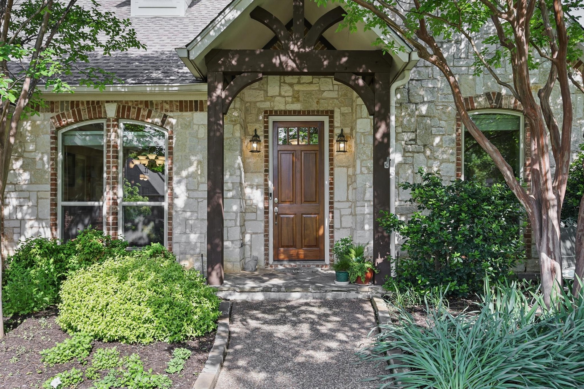 1021 Meandering Woods Drive