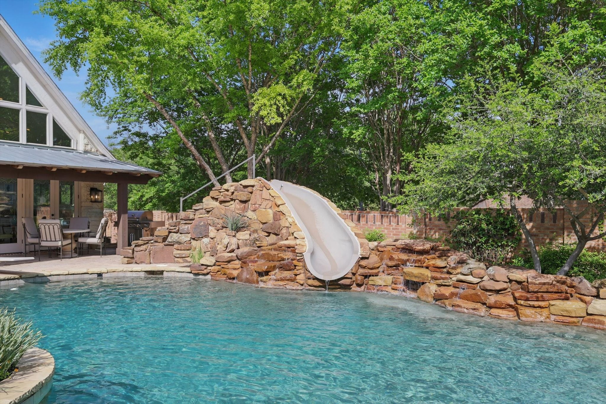 1021 Meandering Woods Drive