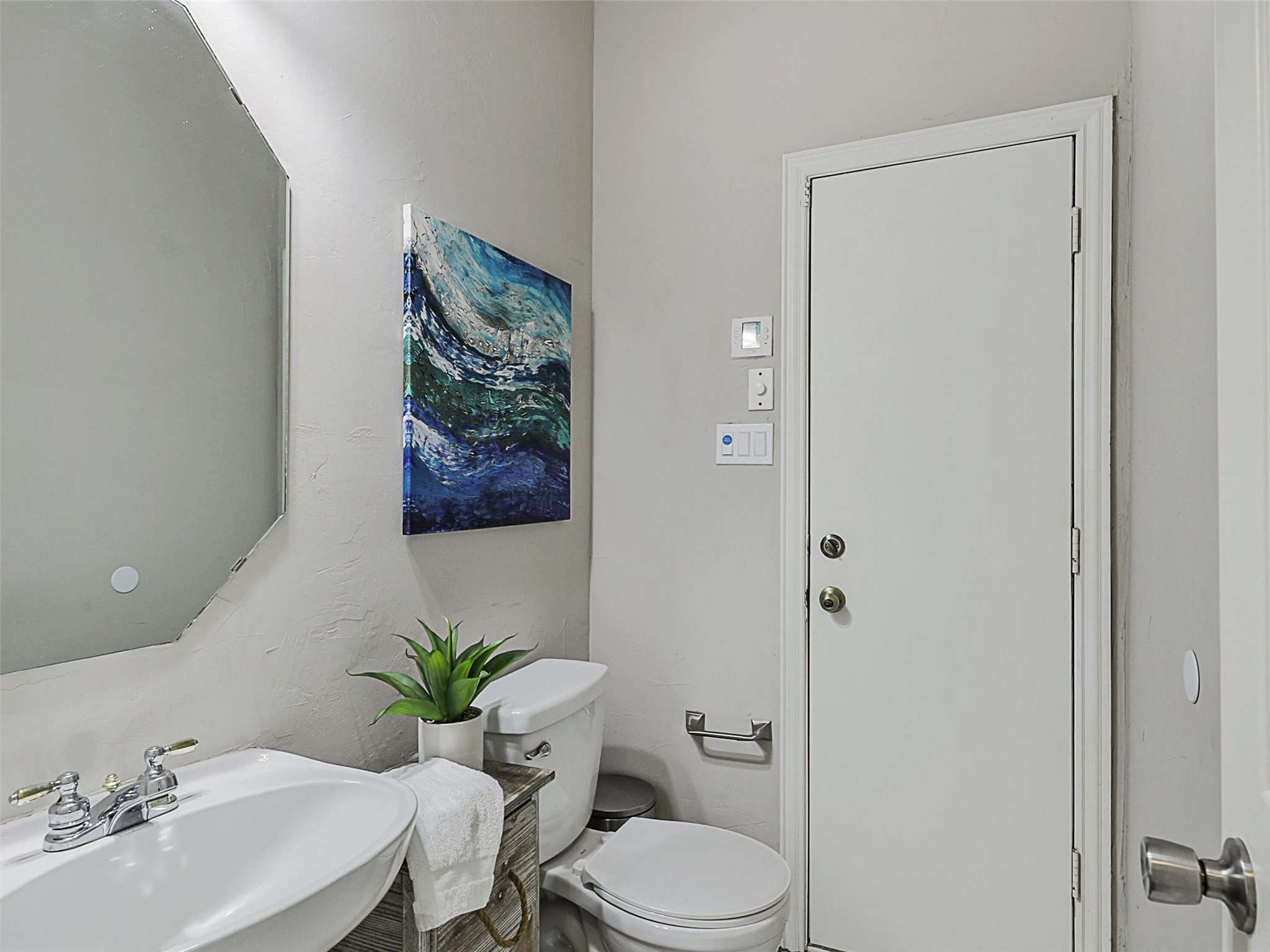 2304 Hickory Leaf Lane