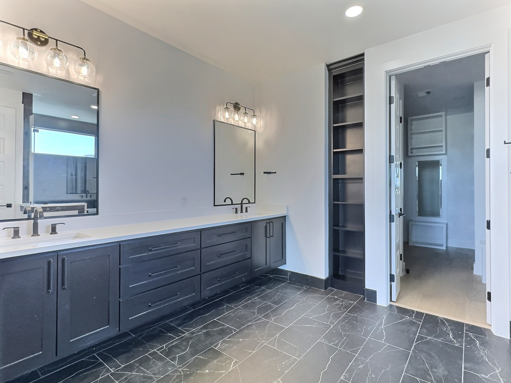 412 Vista Buena Trail