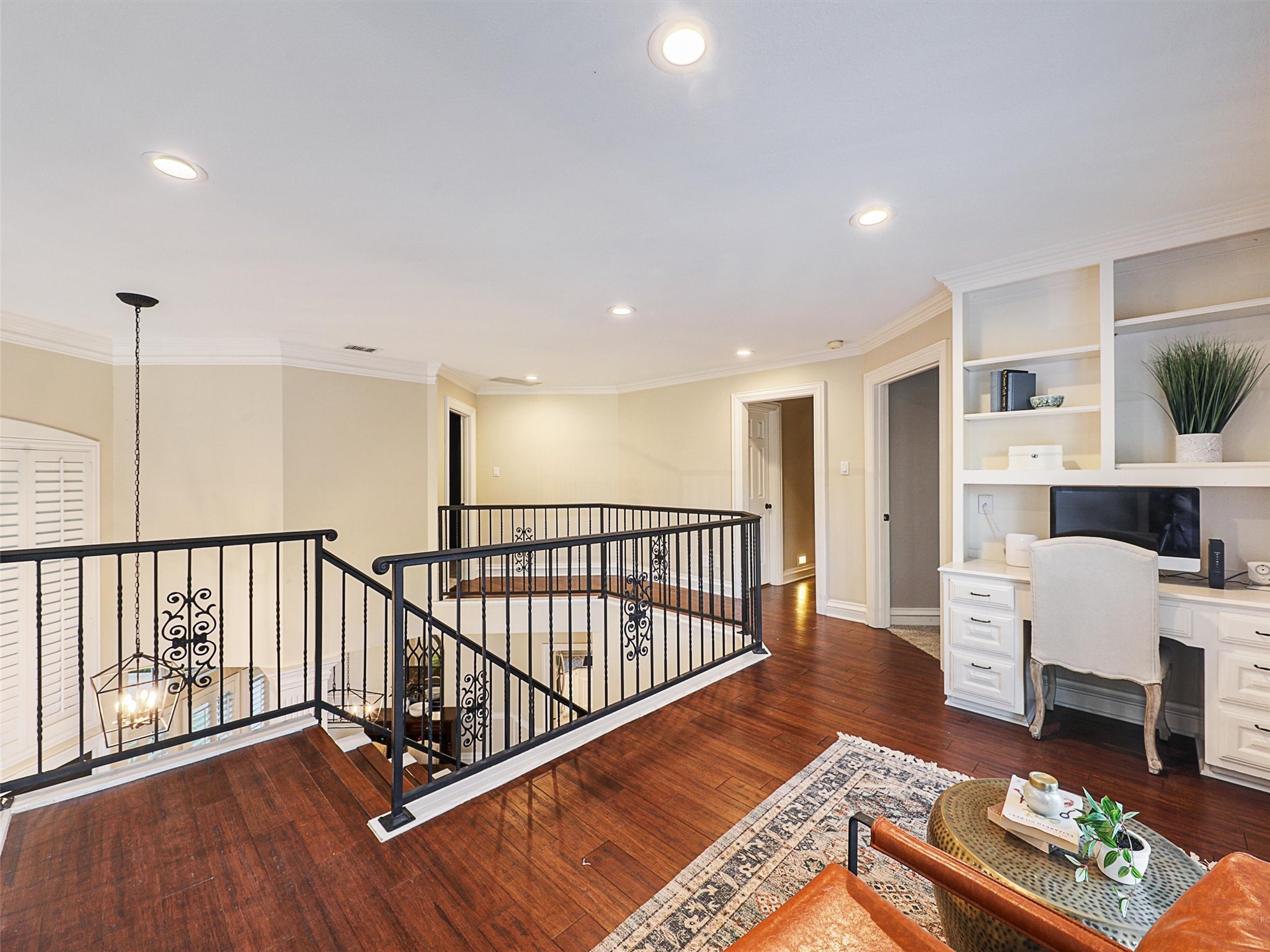 3206 Queensbury Way W