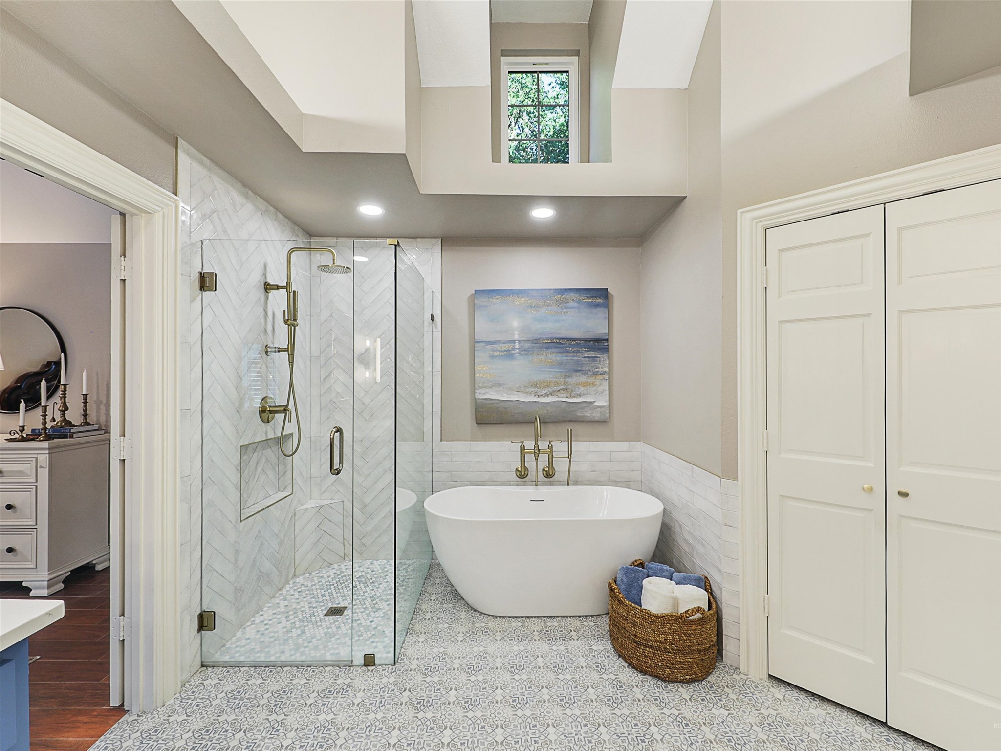 3206 Queensbury Way W