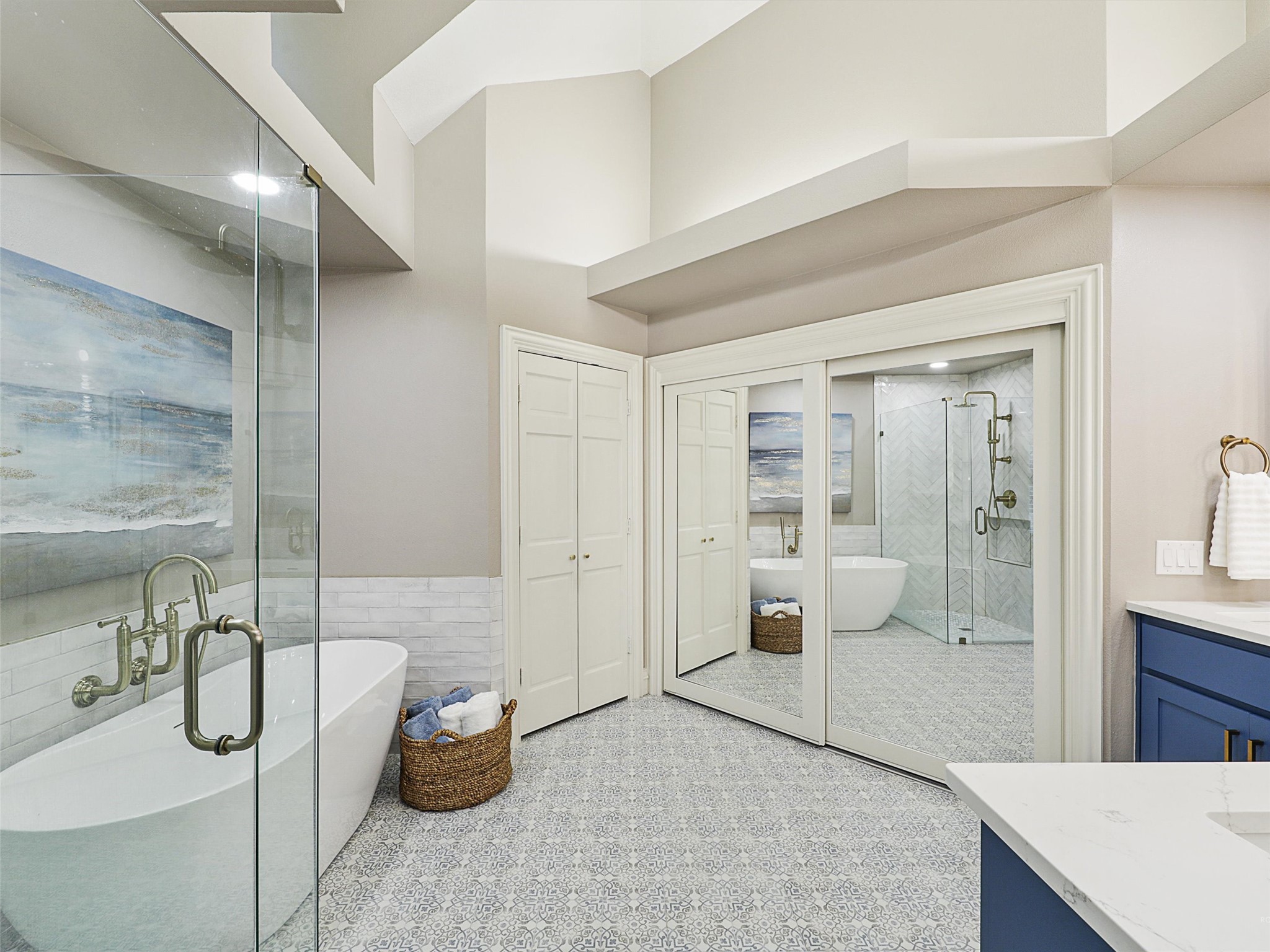 3206 Queensbury Way W