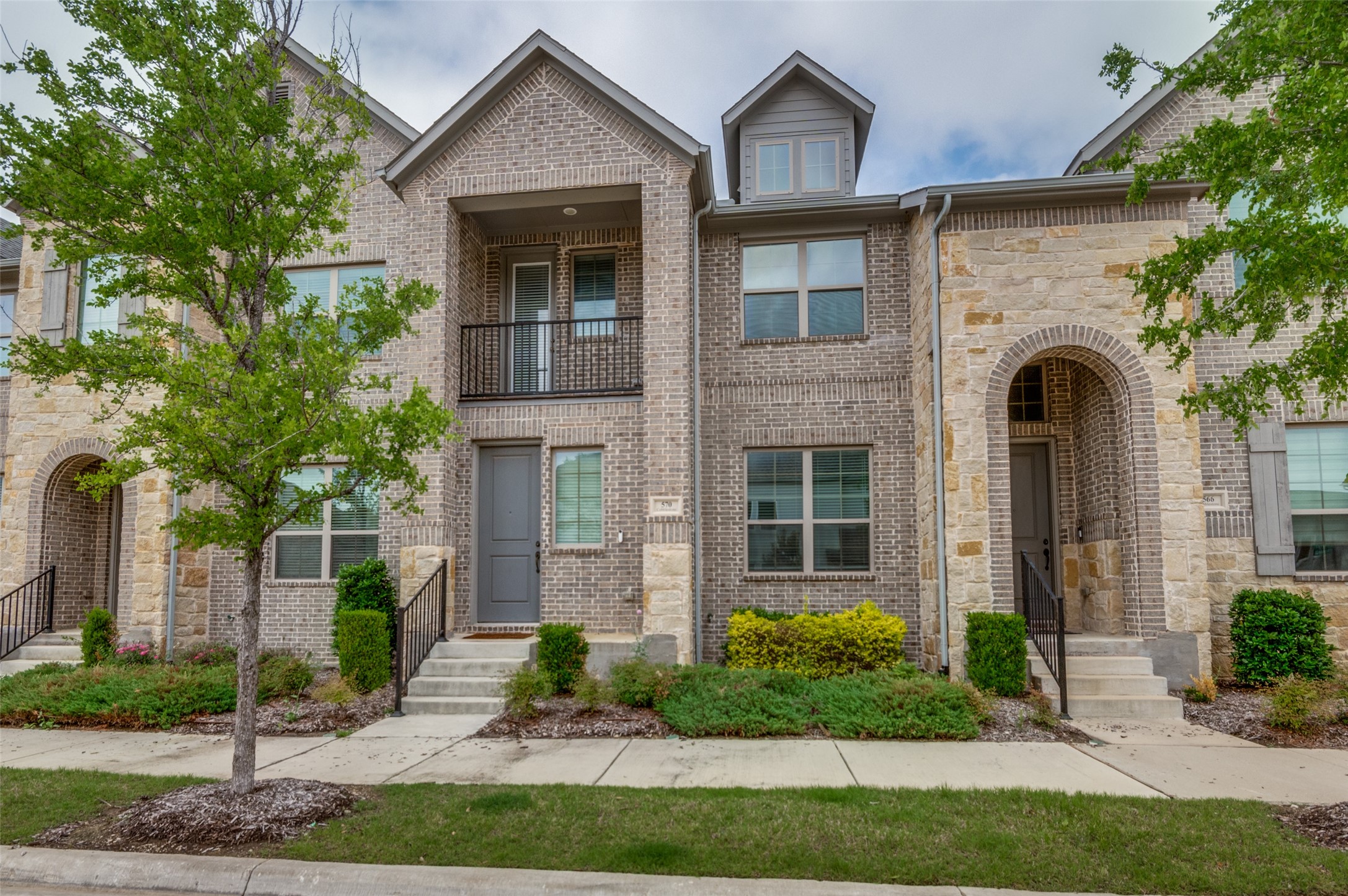 570 Cobblestone Lane