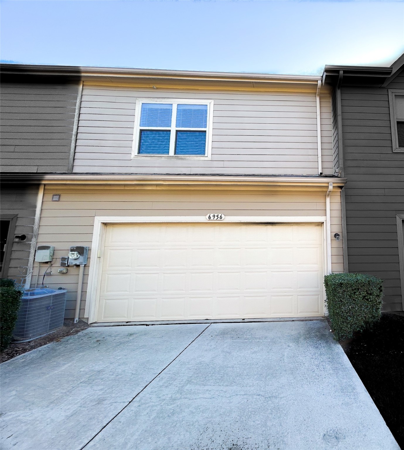 6956 Pascal Way