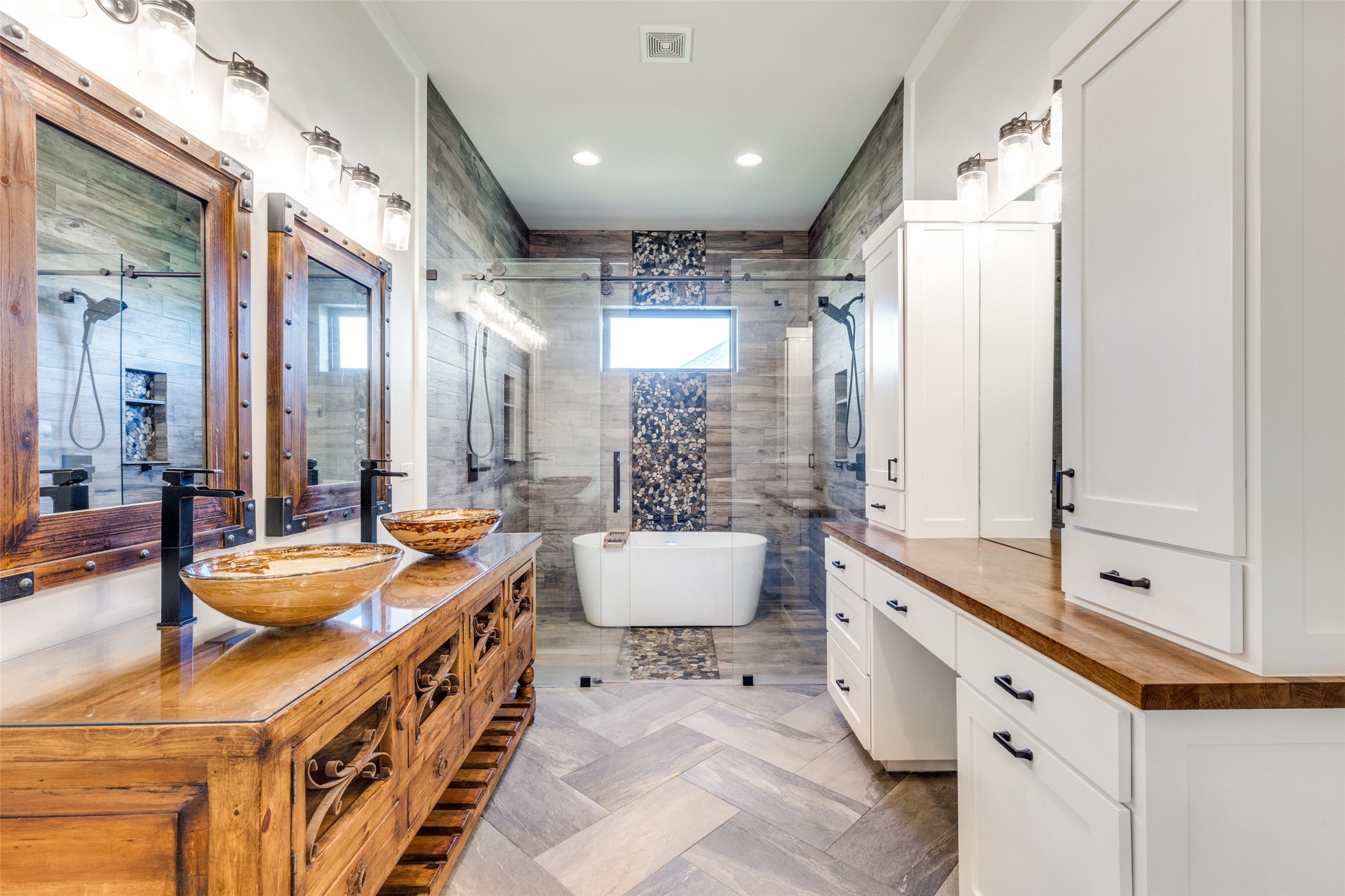 13808 Bates Aston Road