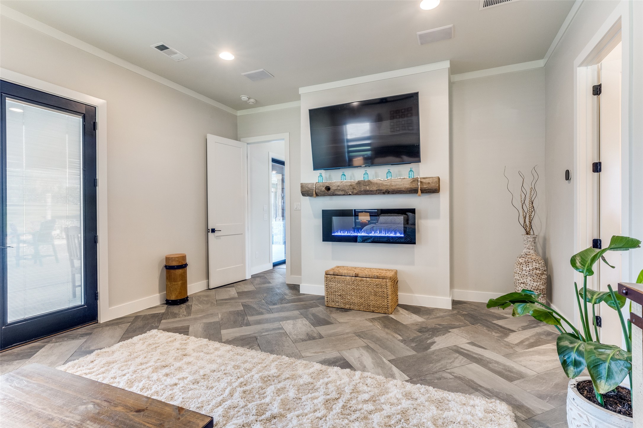 13808 Bates Aston Road