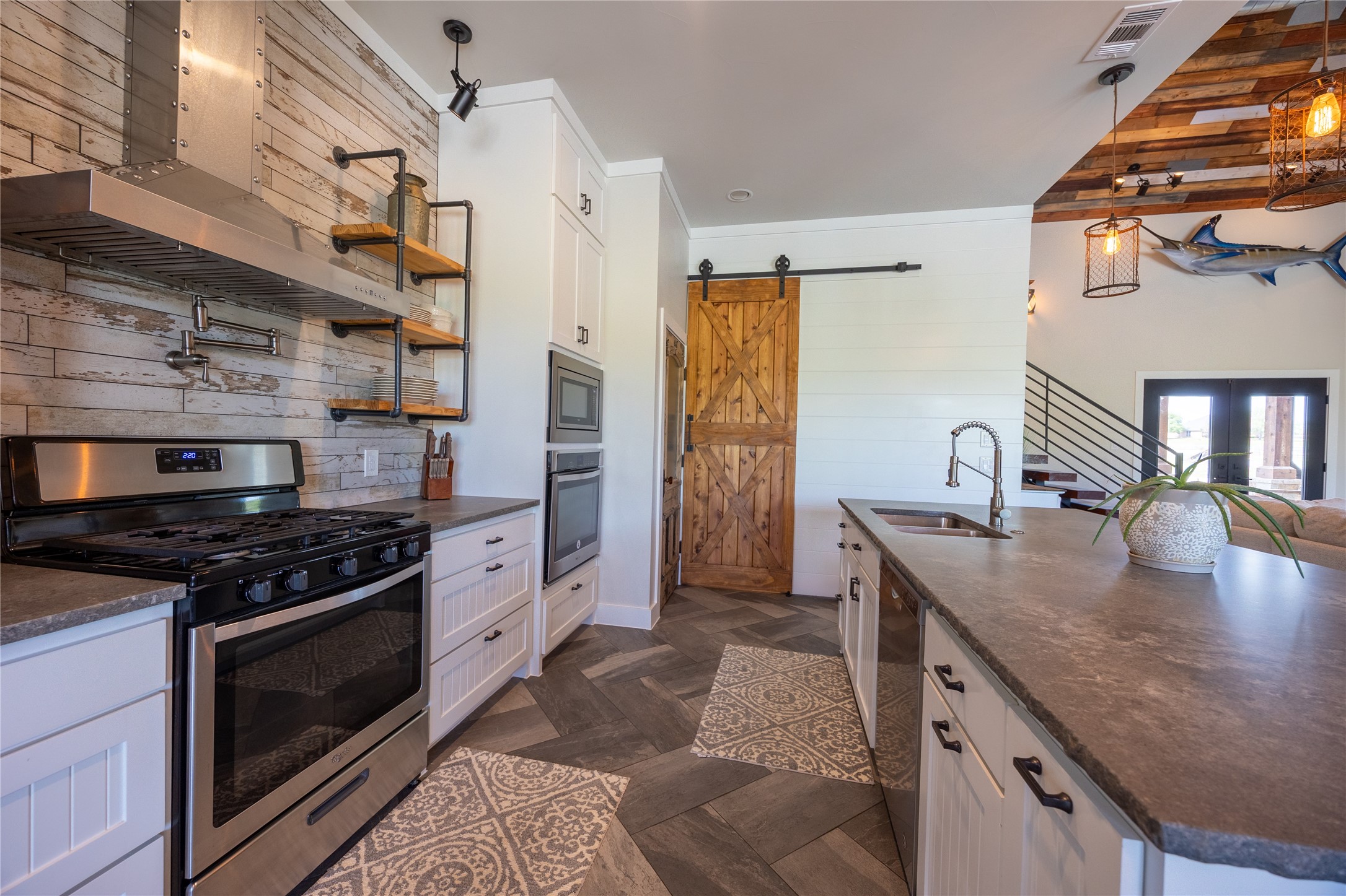 13808 Bates Aston Road