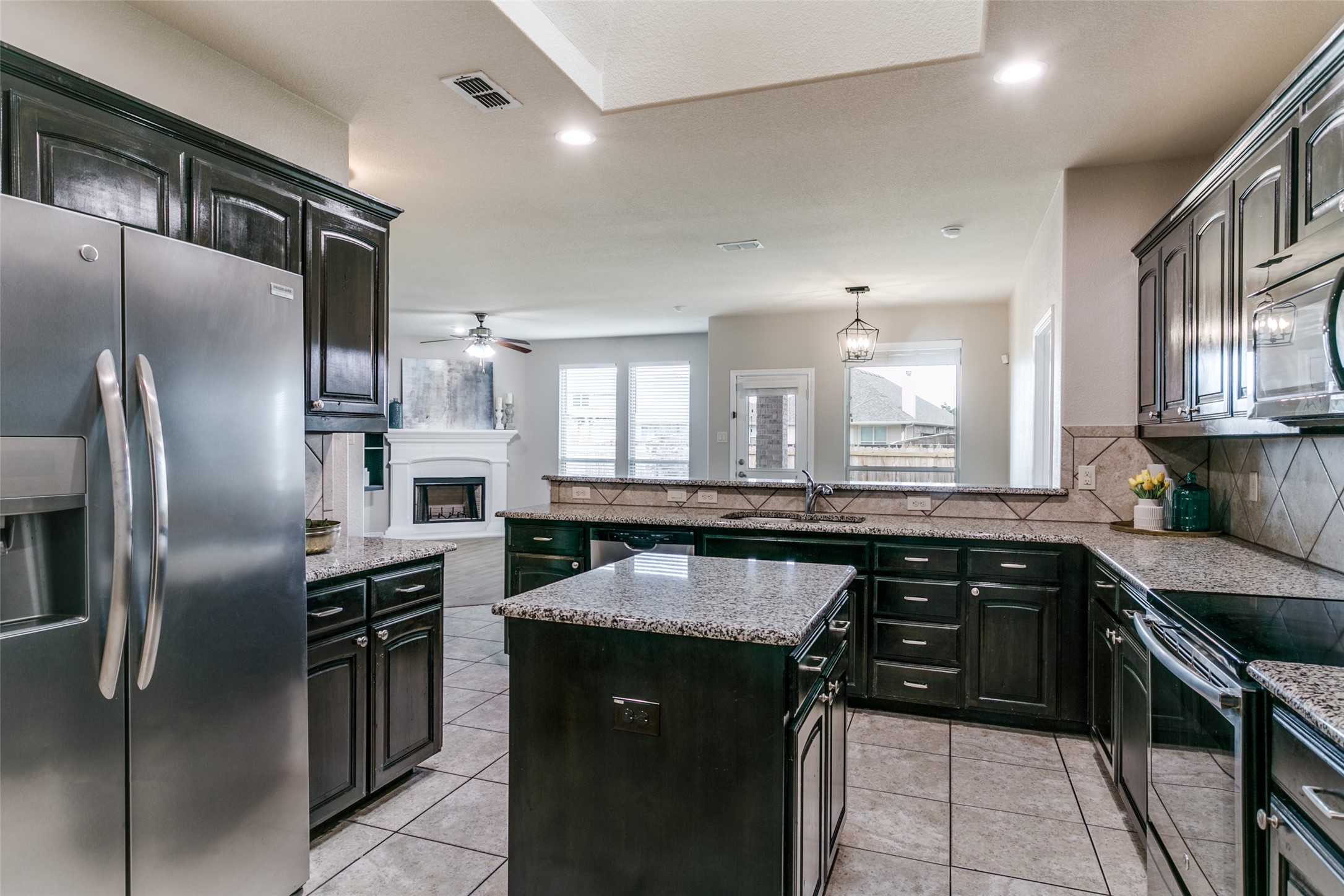 4621 Lazy Oaks Street