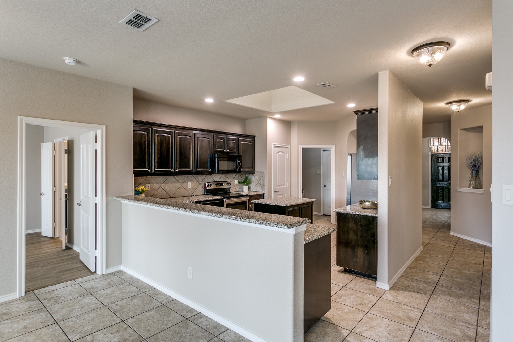 4621 Lazy Oaks Street