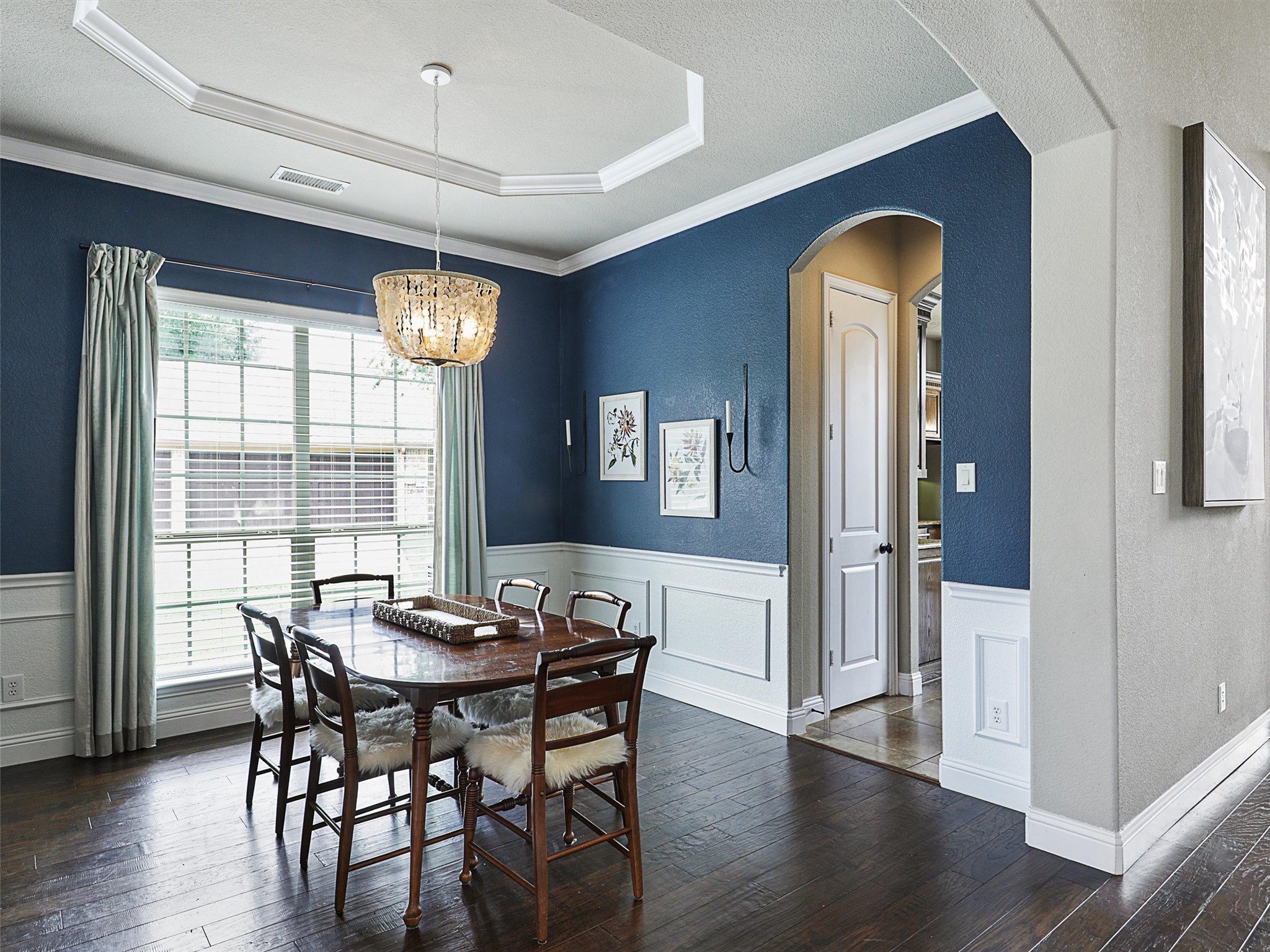 2420 Lilyfield Drive