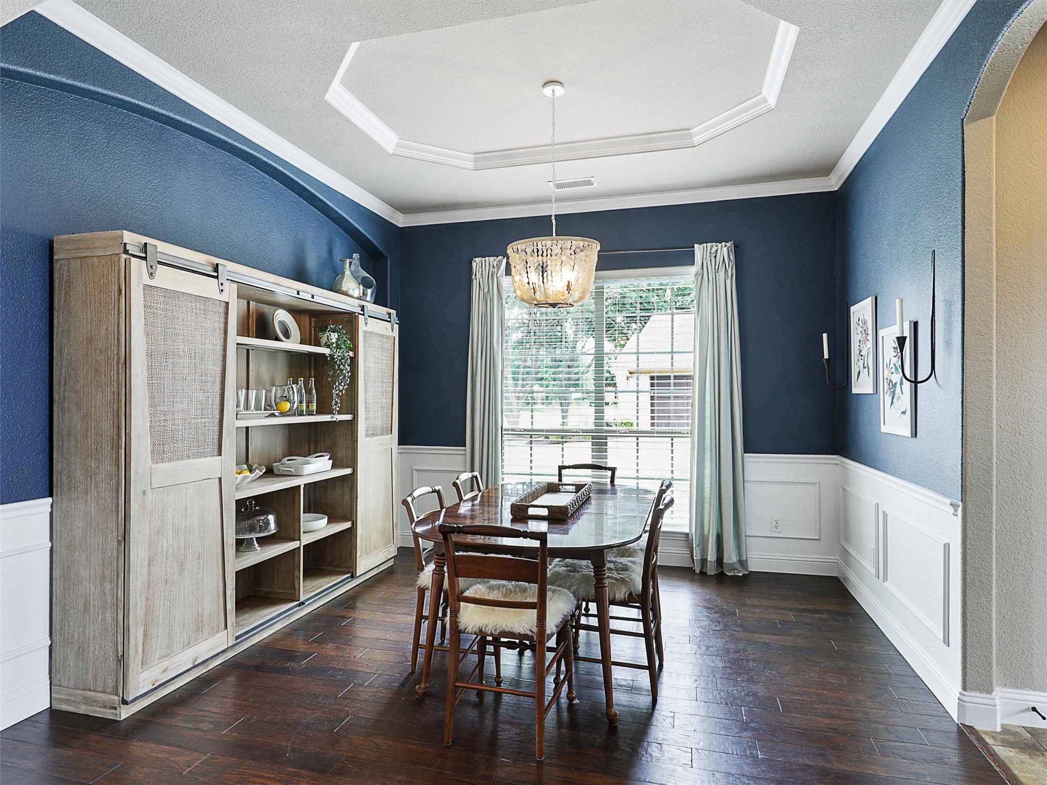 2420 Lilyfield Drive