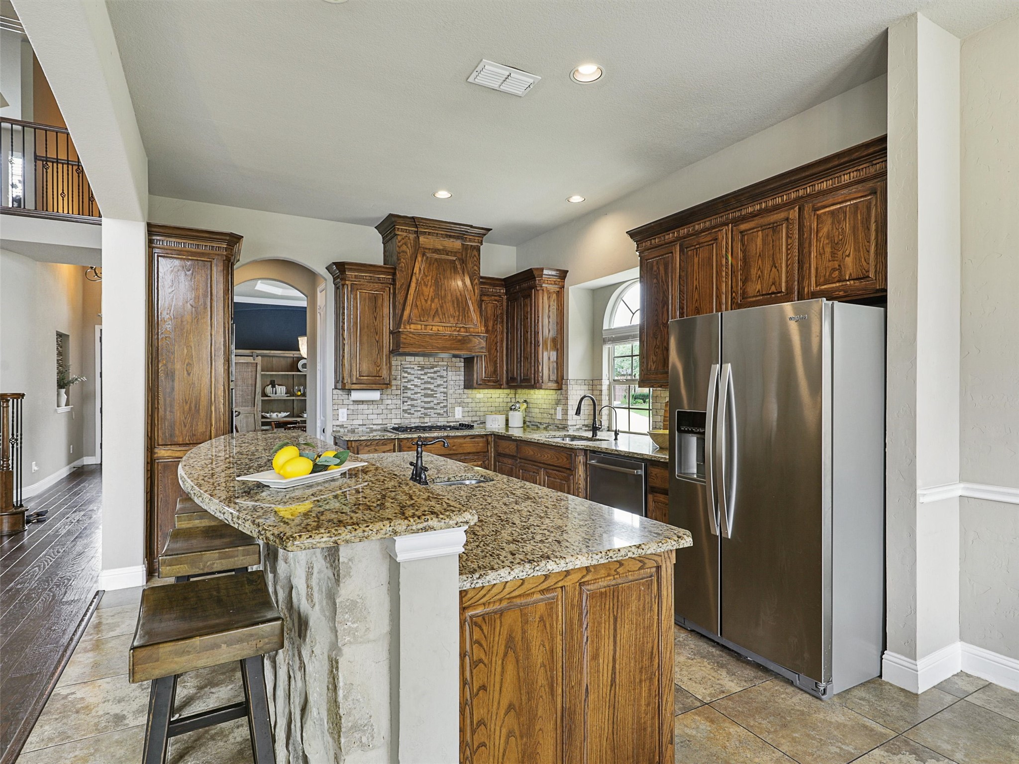 2420 Lilyfield Drive