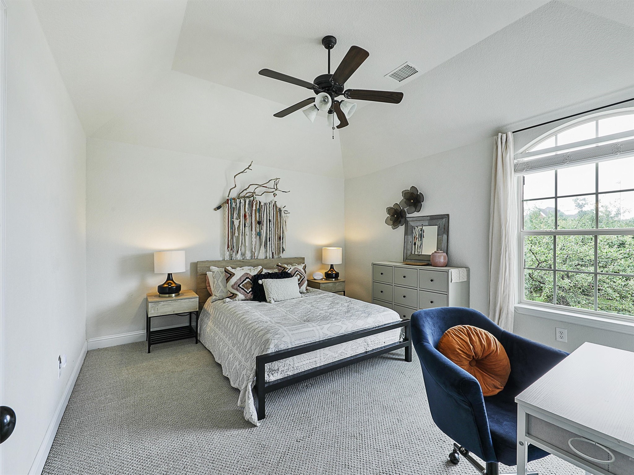 2420 Lilyfield Drive