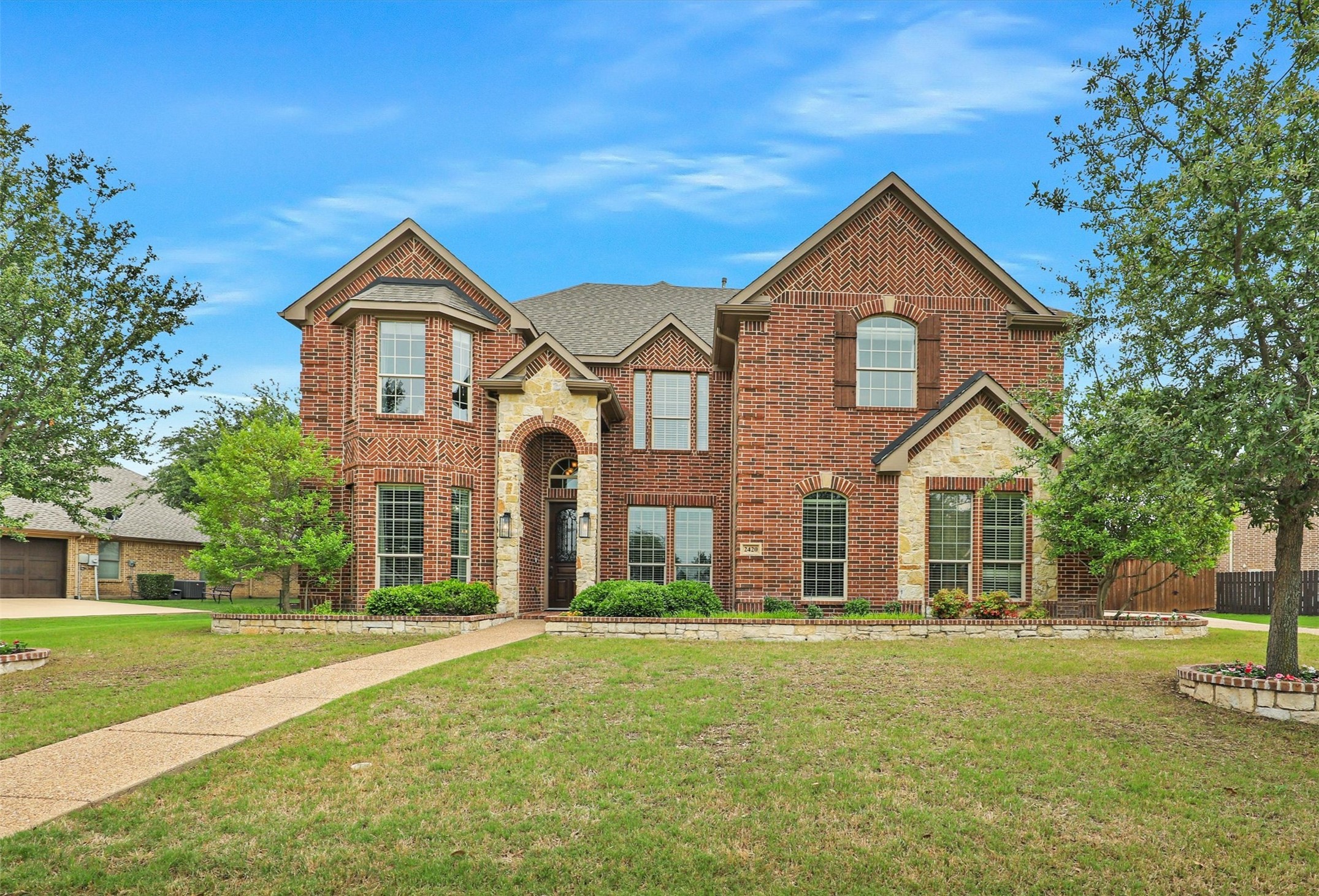 2420 Lilyfield Drive