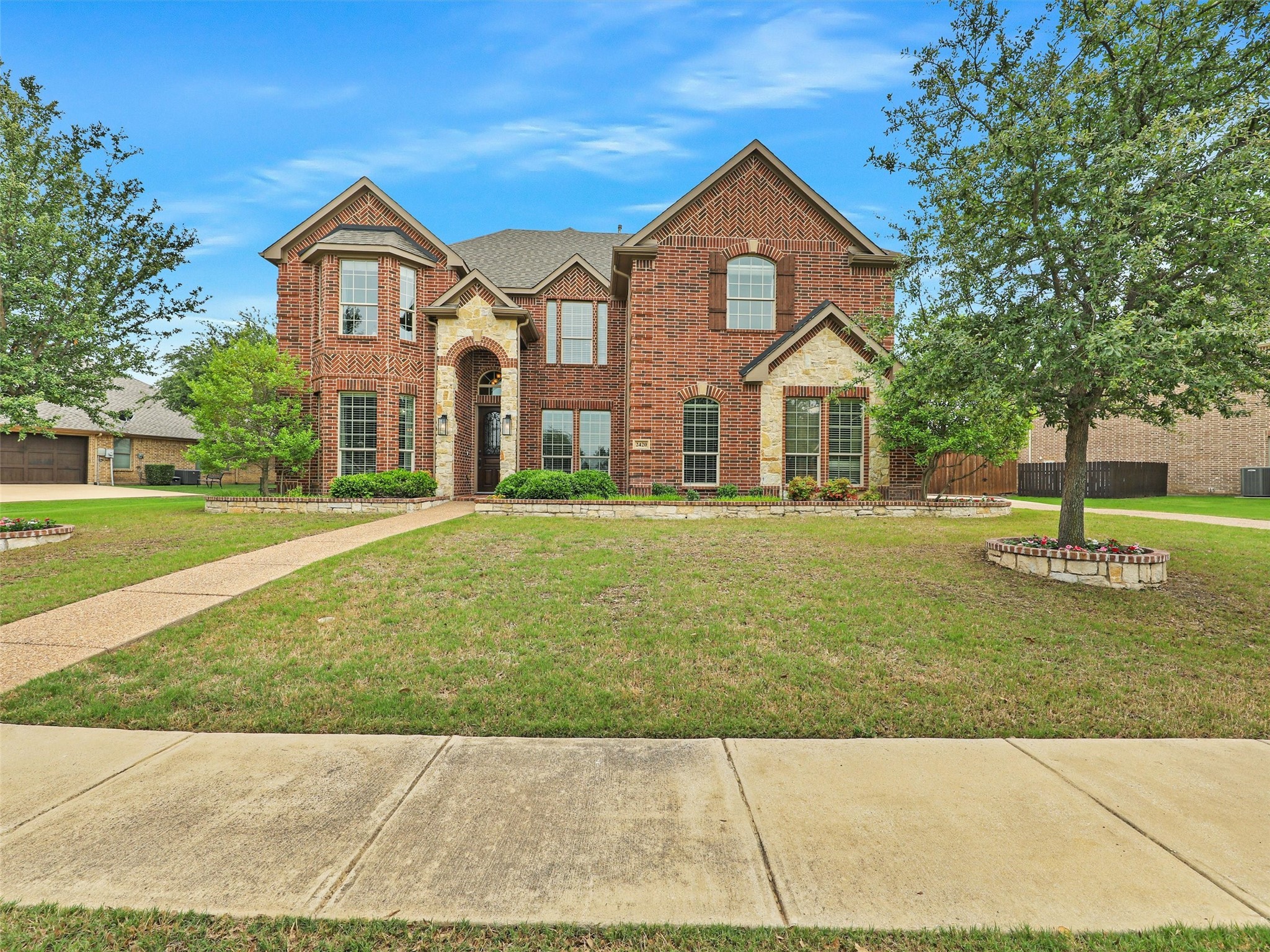 2420 Lilyfield Drive