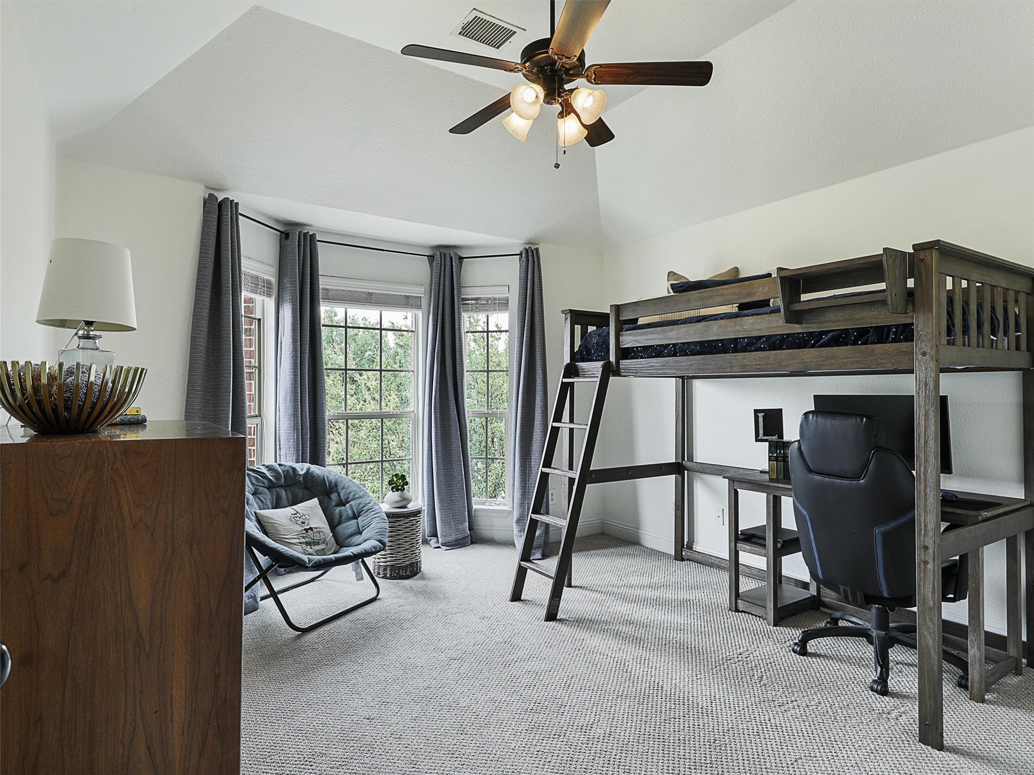 2420 Lilyfield Drive