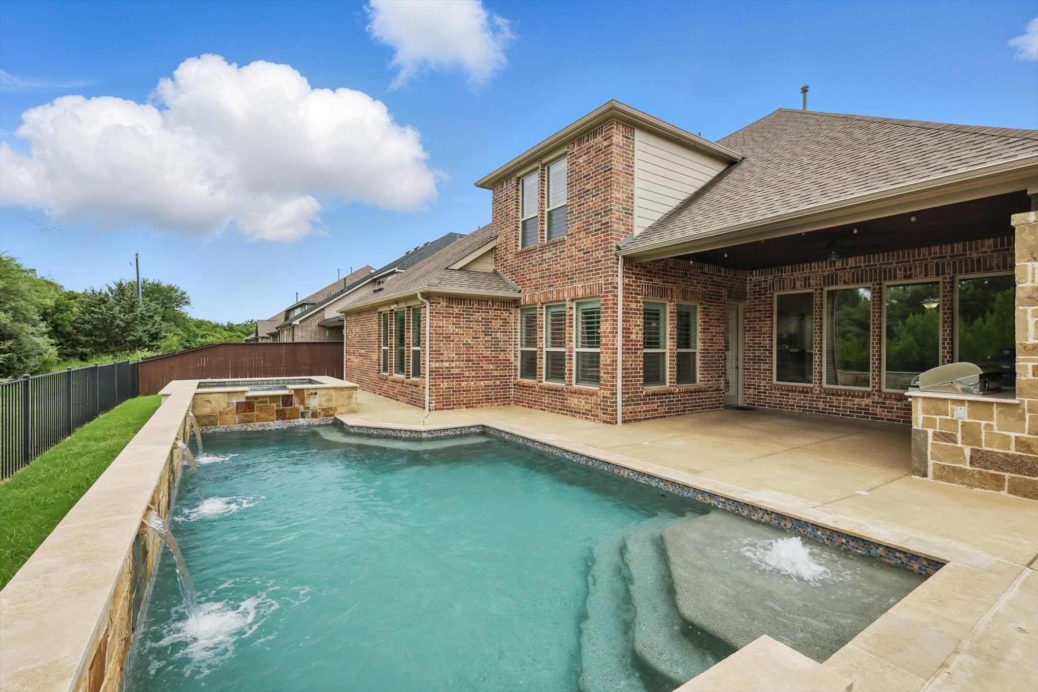 2866 Milsons Point Drive