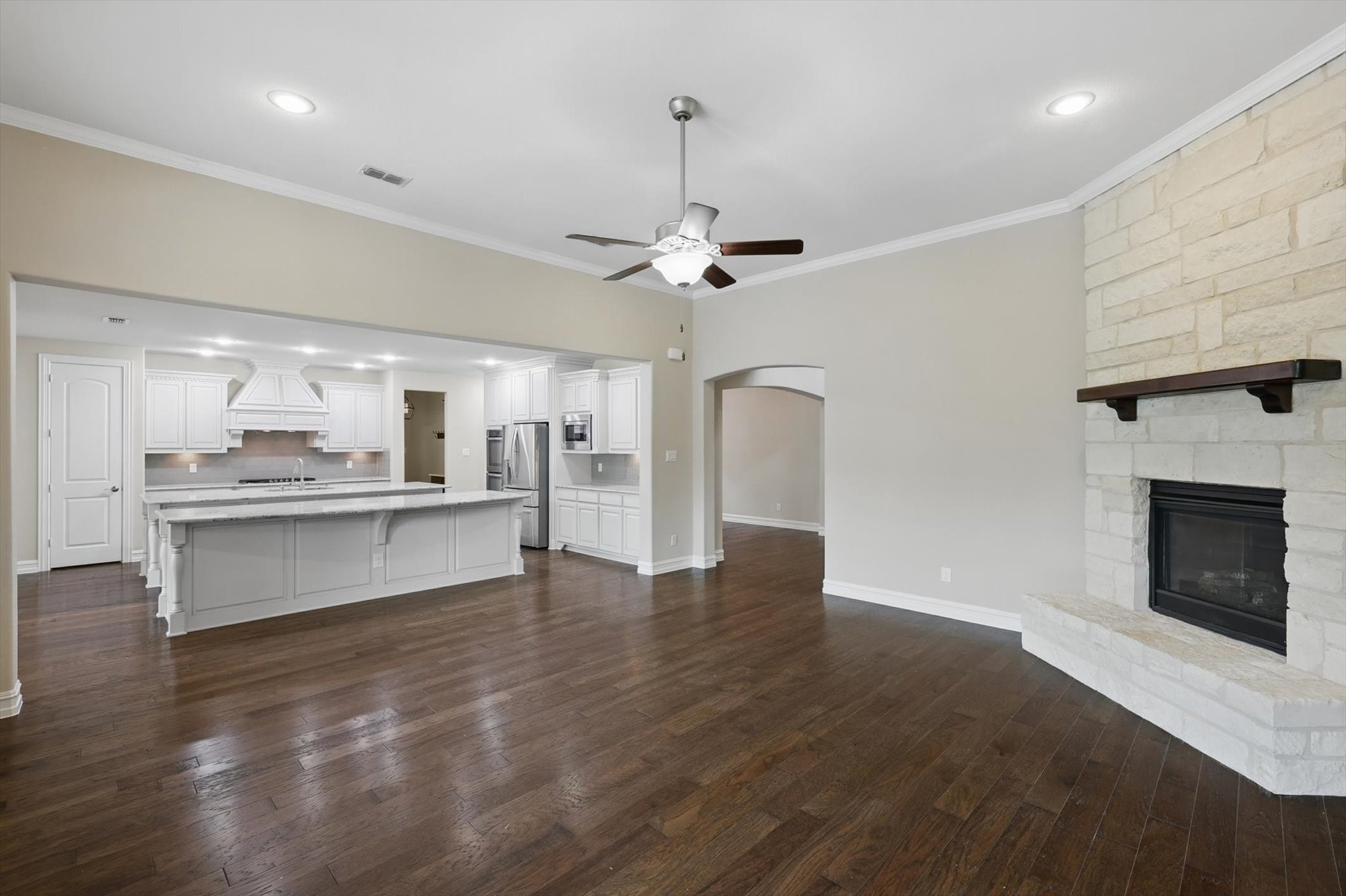 2866 Milsons Point Drive