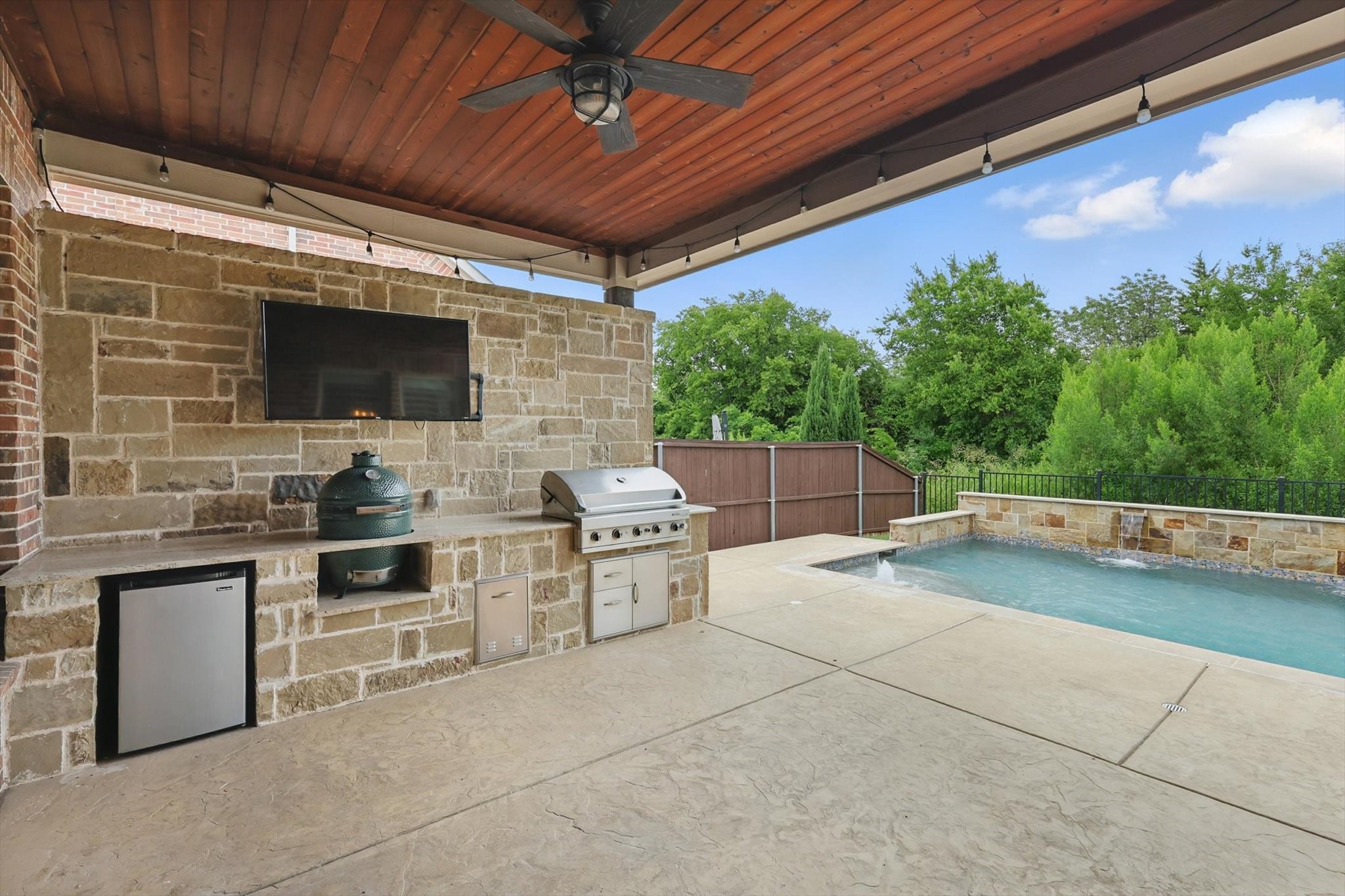 2866 Milsons Point Drive