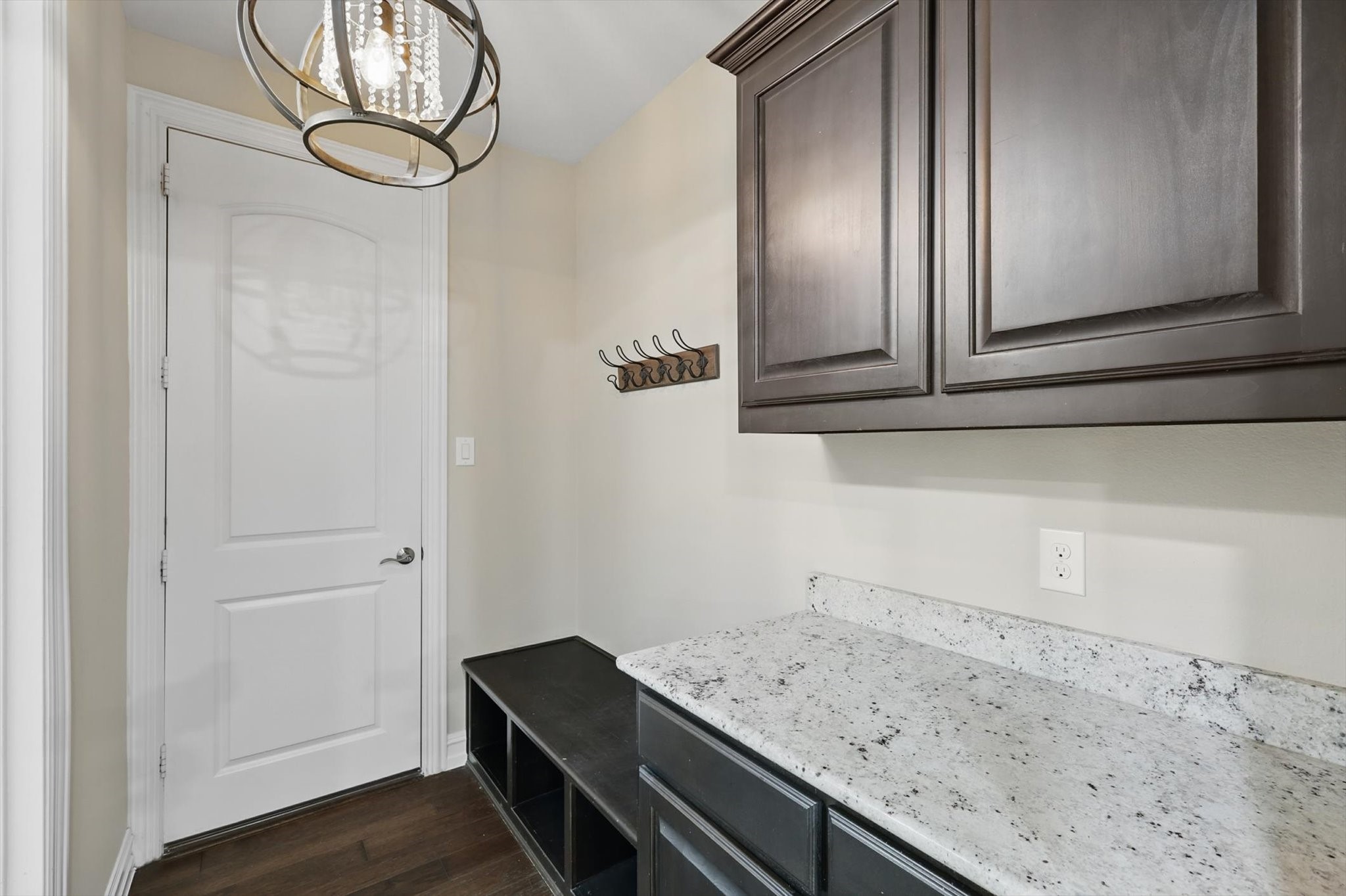 2866 Milsons Point Drive