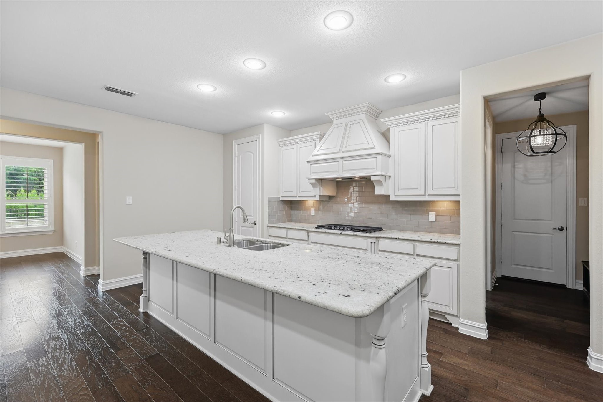 2866 Milsons Point Drive