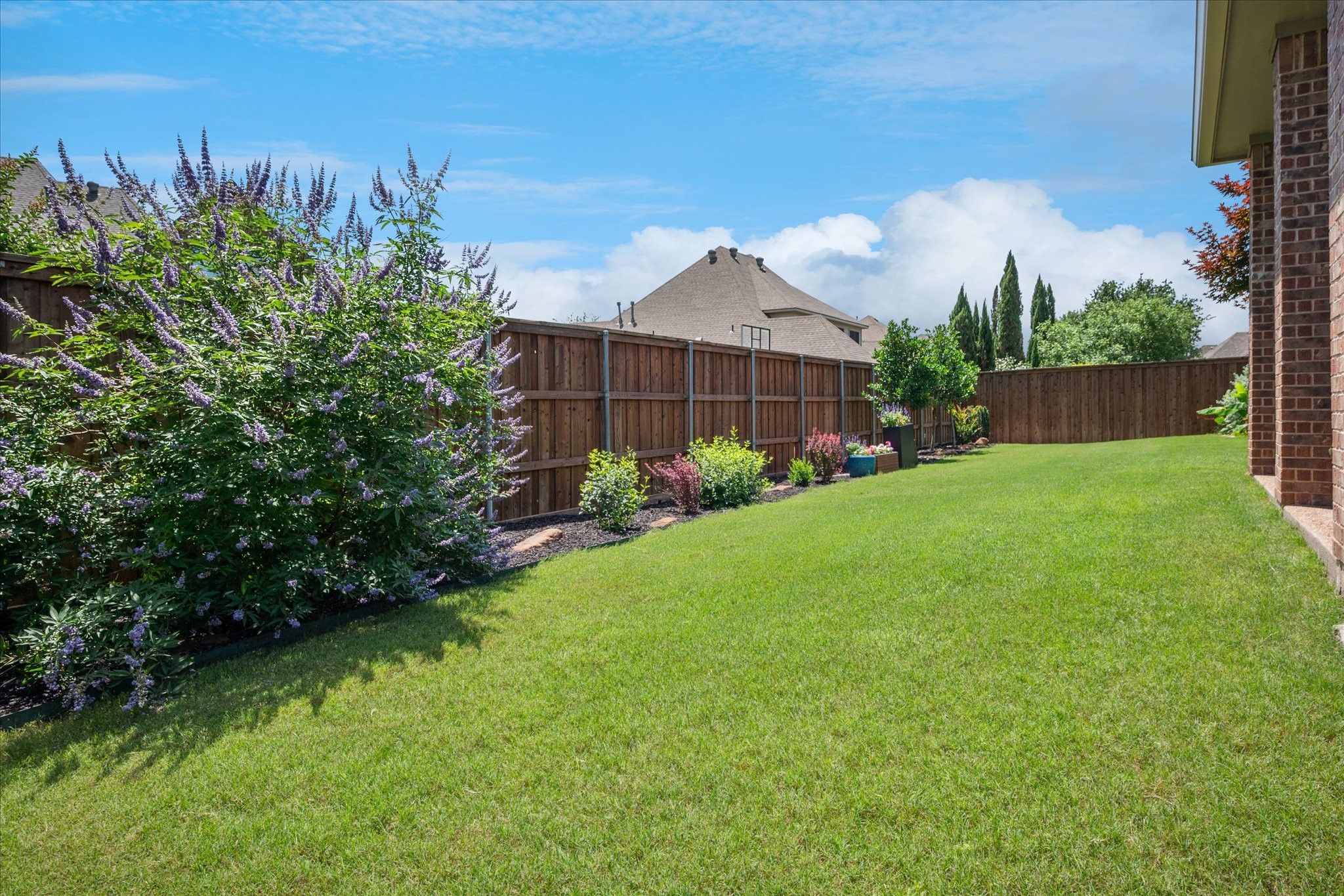 8116 Long Trail Drive