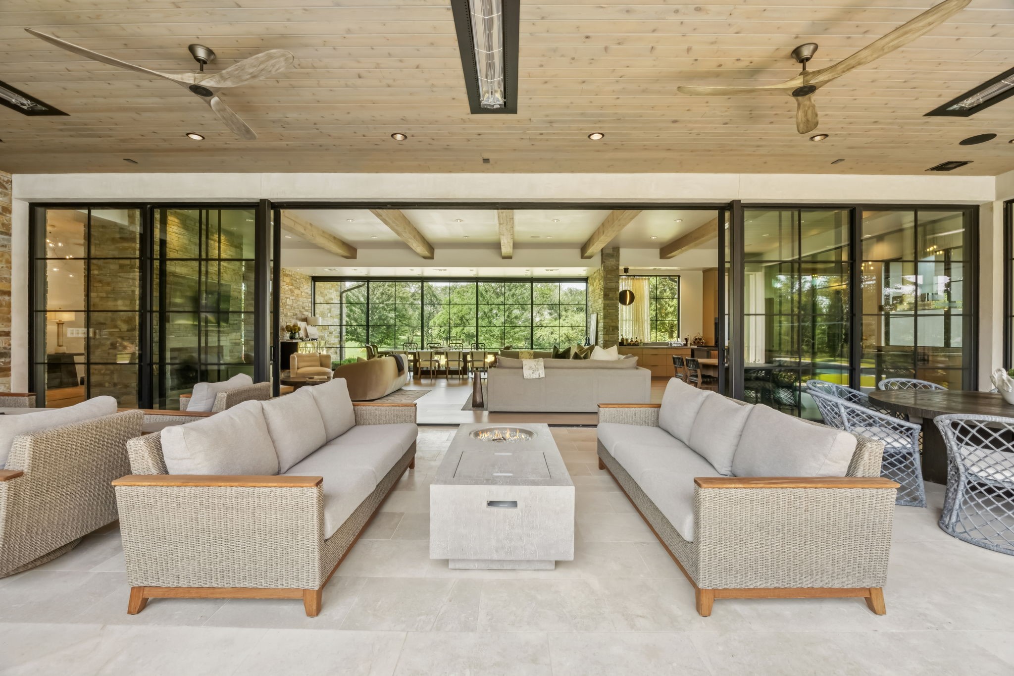 1502 Bluffview Drive