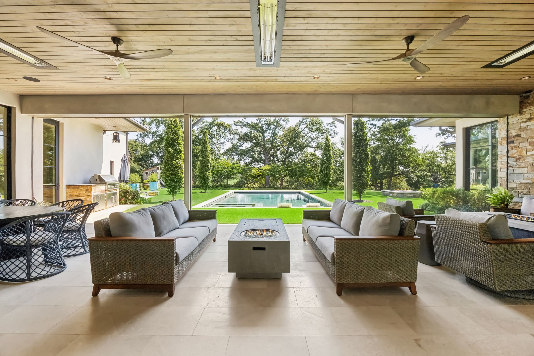 1502 Bluffview Drive