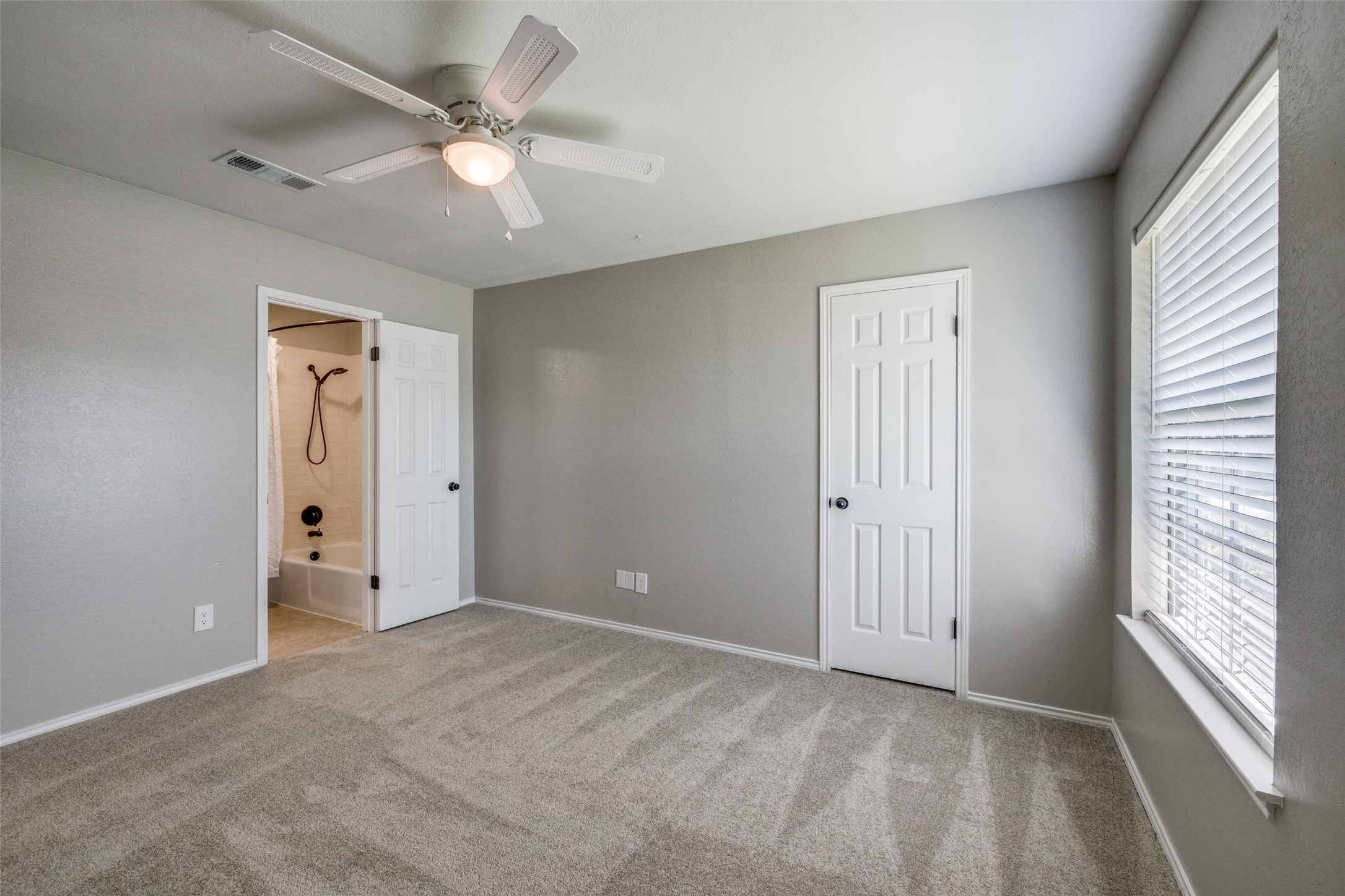 101 Circleview Drive S