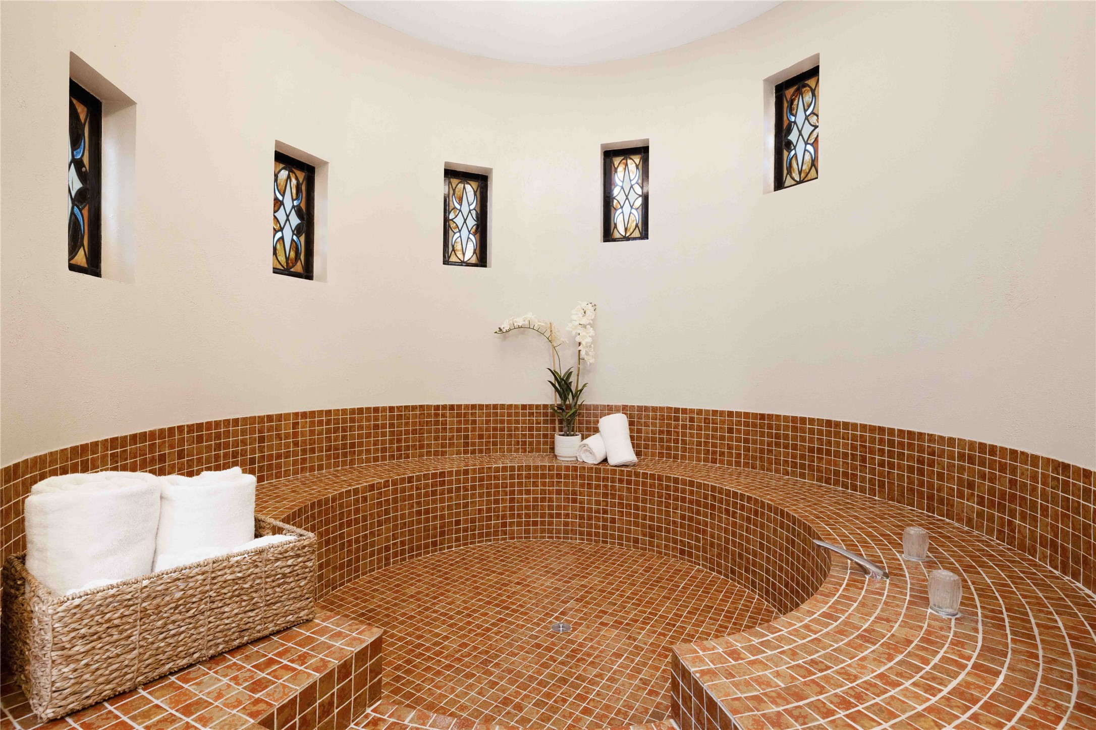 101 Circleview Drive S